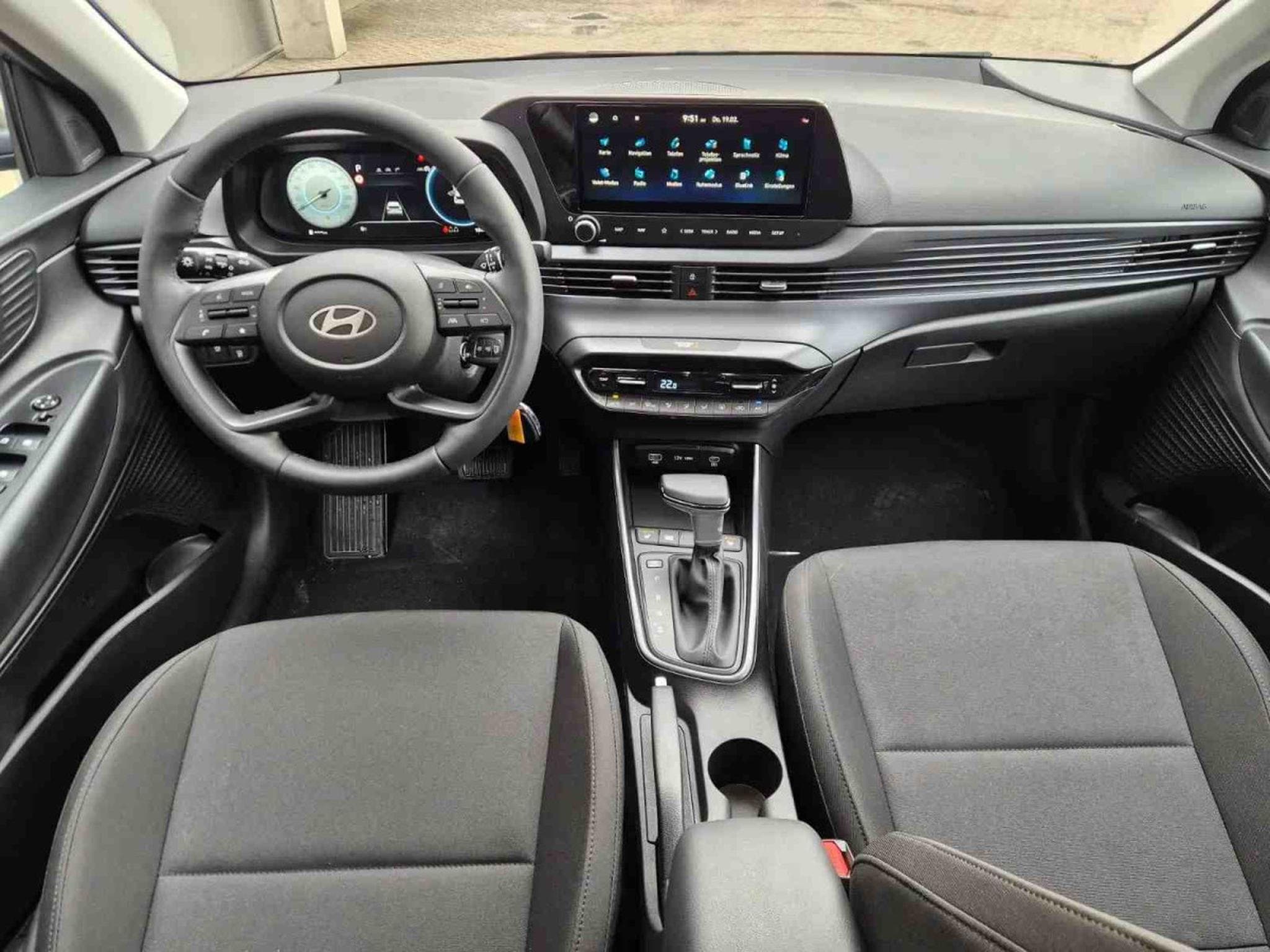 Hyundai i20 1.0T-GDI 90 AT Trend (2026) - Photo 6