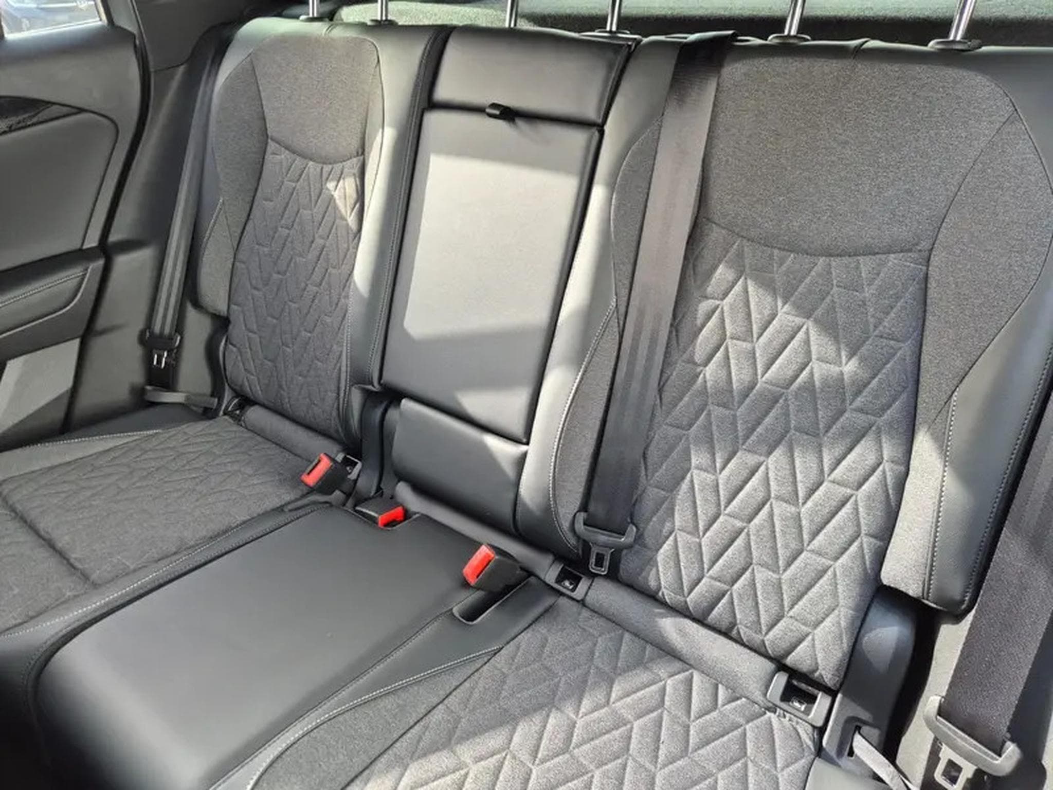 VW Tiguan 1.5 TSI PHEV 204 DSG Life (2026) - Photo 9