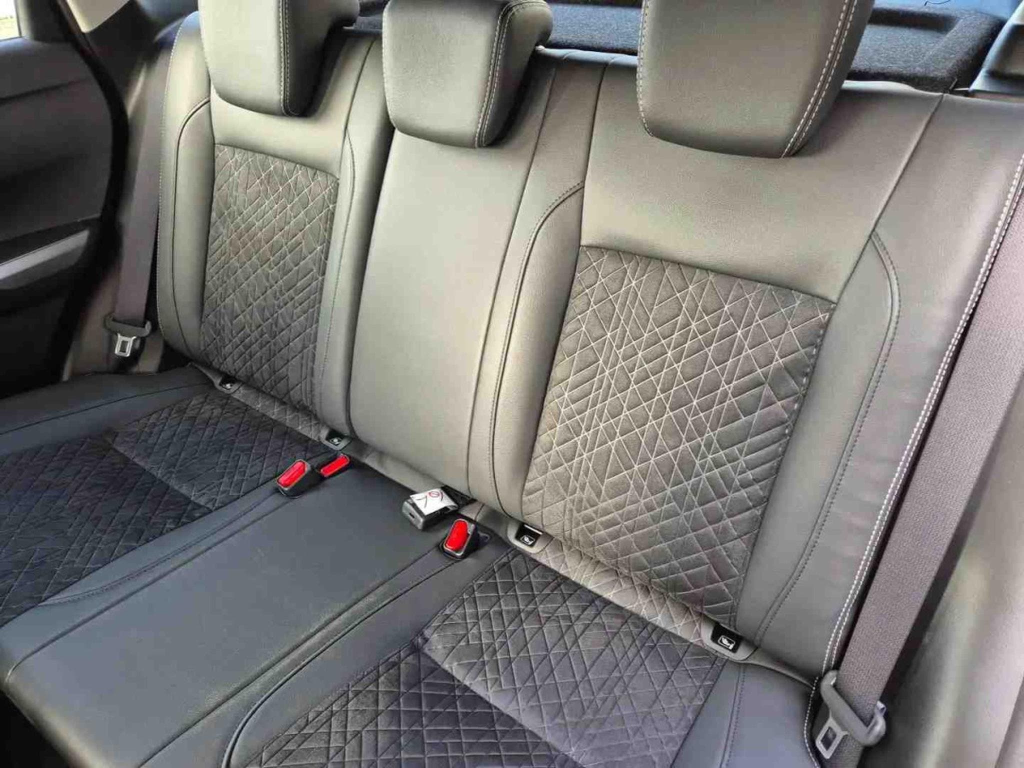 Suzuki Vitara 1.4 Boosterjet 110 MHEV AT Comfort Plus (2026) - Photo 9