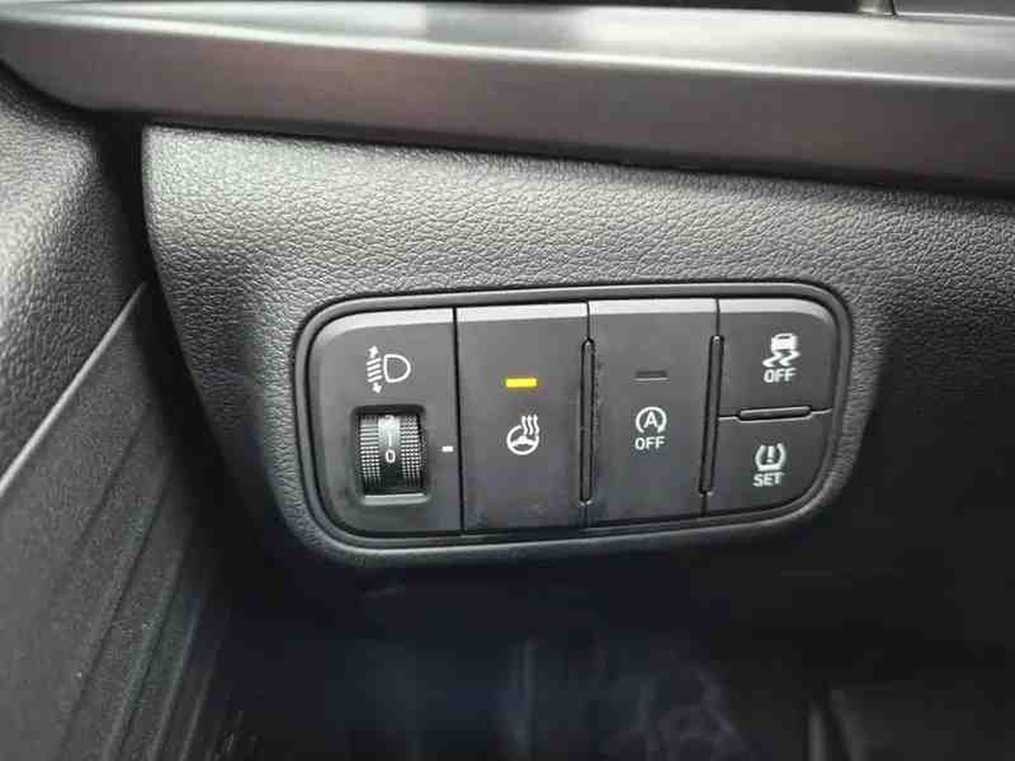 Hyundai i20 1.0T-GDI 90 AT Trend (2026) - Photo 11