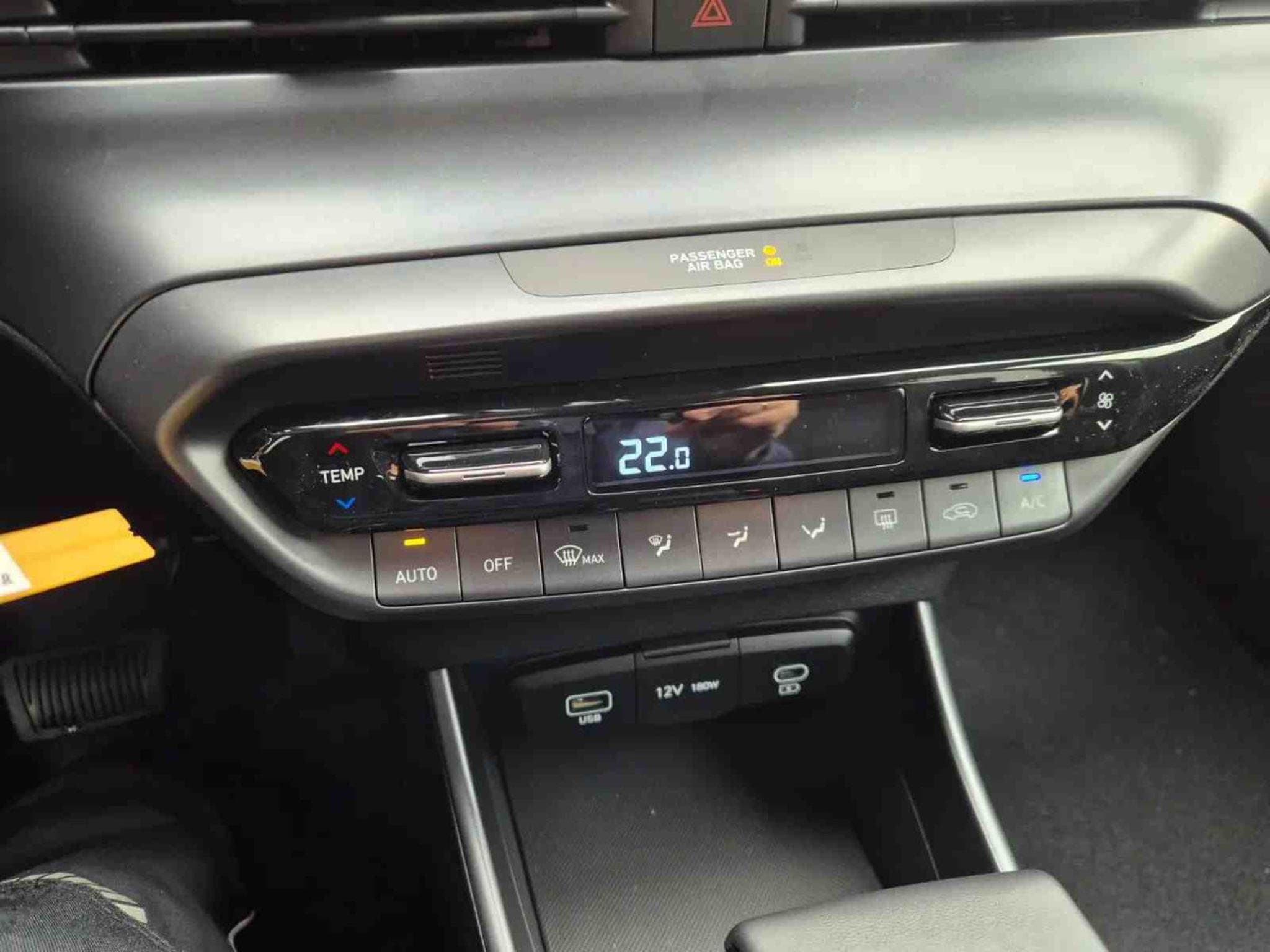 Hyundai i20 1.0T-GDI 90 AT Trend (2026) - Photo 18