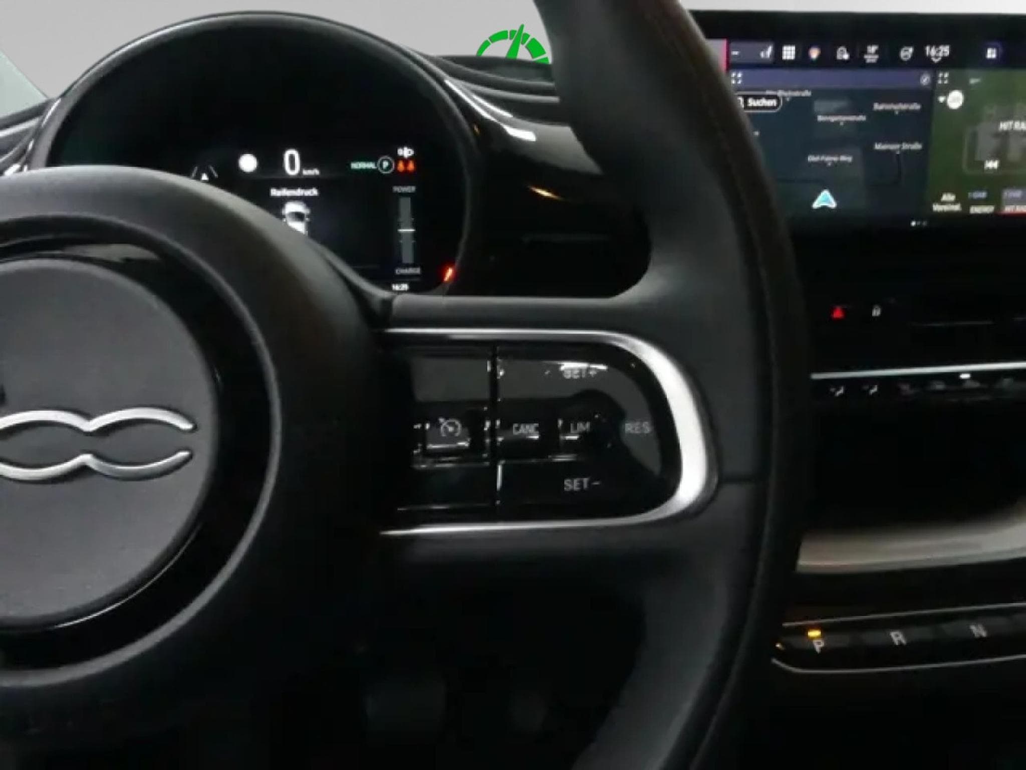 Fiat 500 ICON 42 kWh (2022) - Photo 13