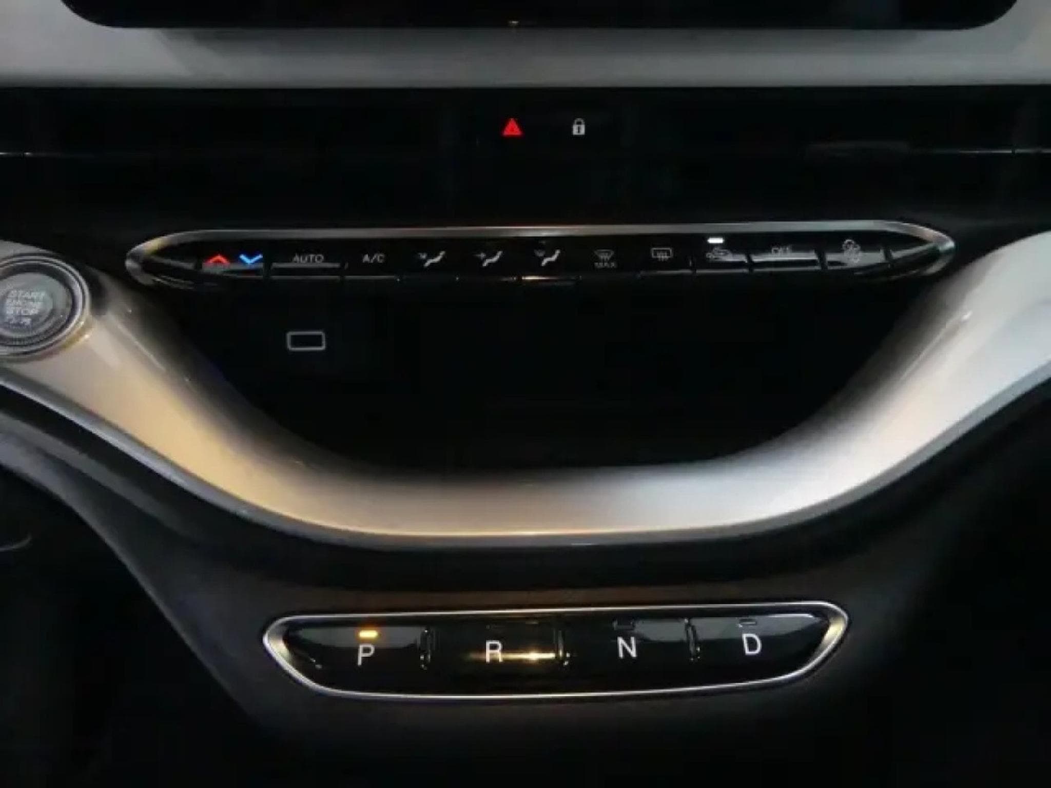 Fiat 500 ICON 42kWh Navi Carplay Camera Pack Hiver (2022) - Photo 16