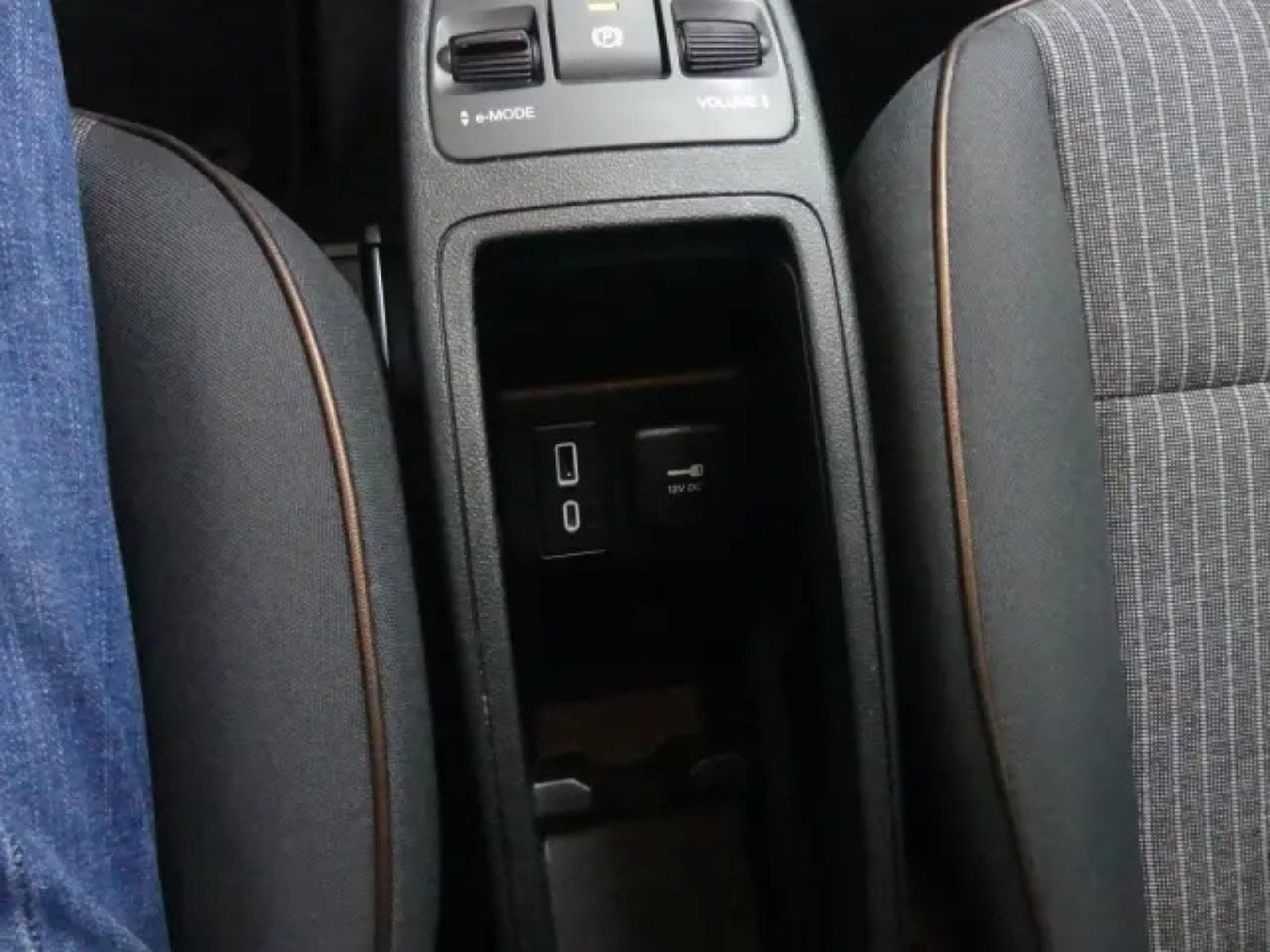 Fiat 500 ICON 42kWh Navi Carplay Camera Pack Hiver (2022) - Photo 17