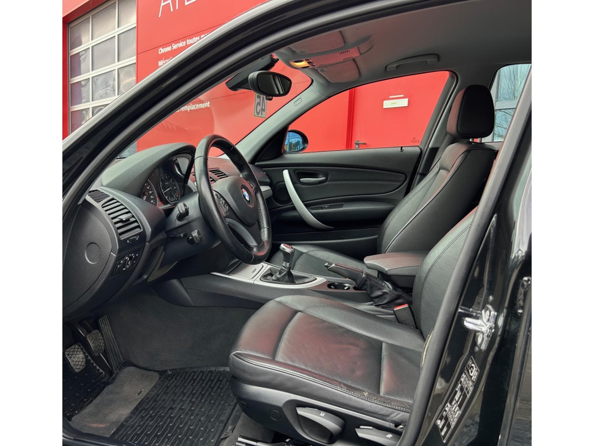 BMW 118 118I 143CV 1ERE MAIN (2008) - Foto 10