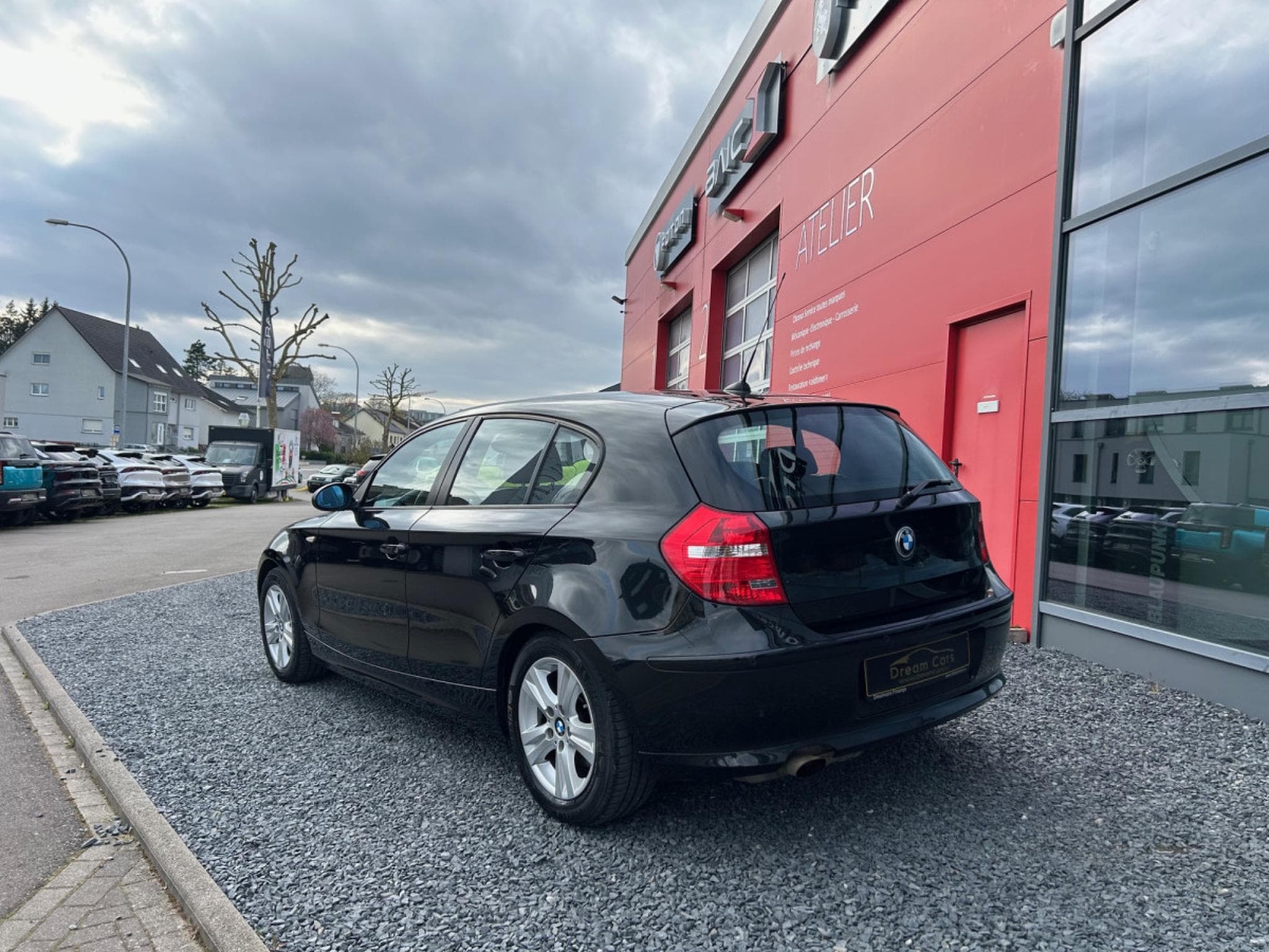 BMW 118 118I 143CV 1ERE MAIN (2008) - Foto 3