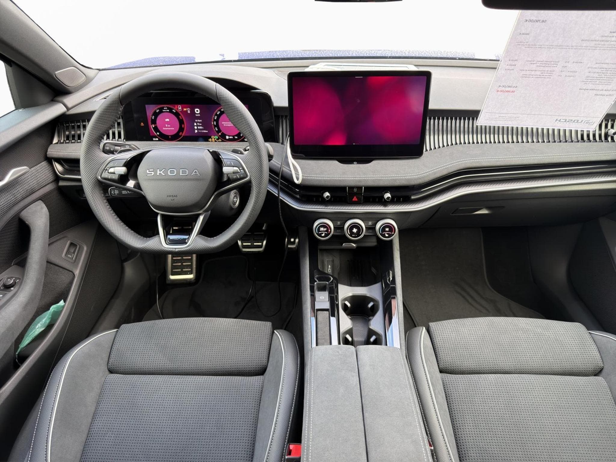 Skoda Superb Sportline (2026) - Foto 9