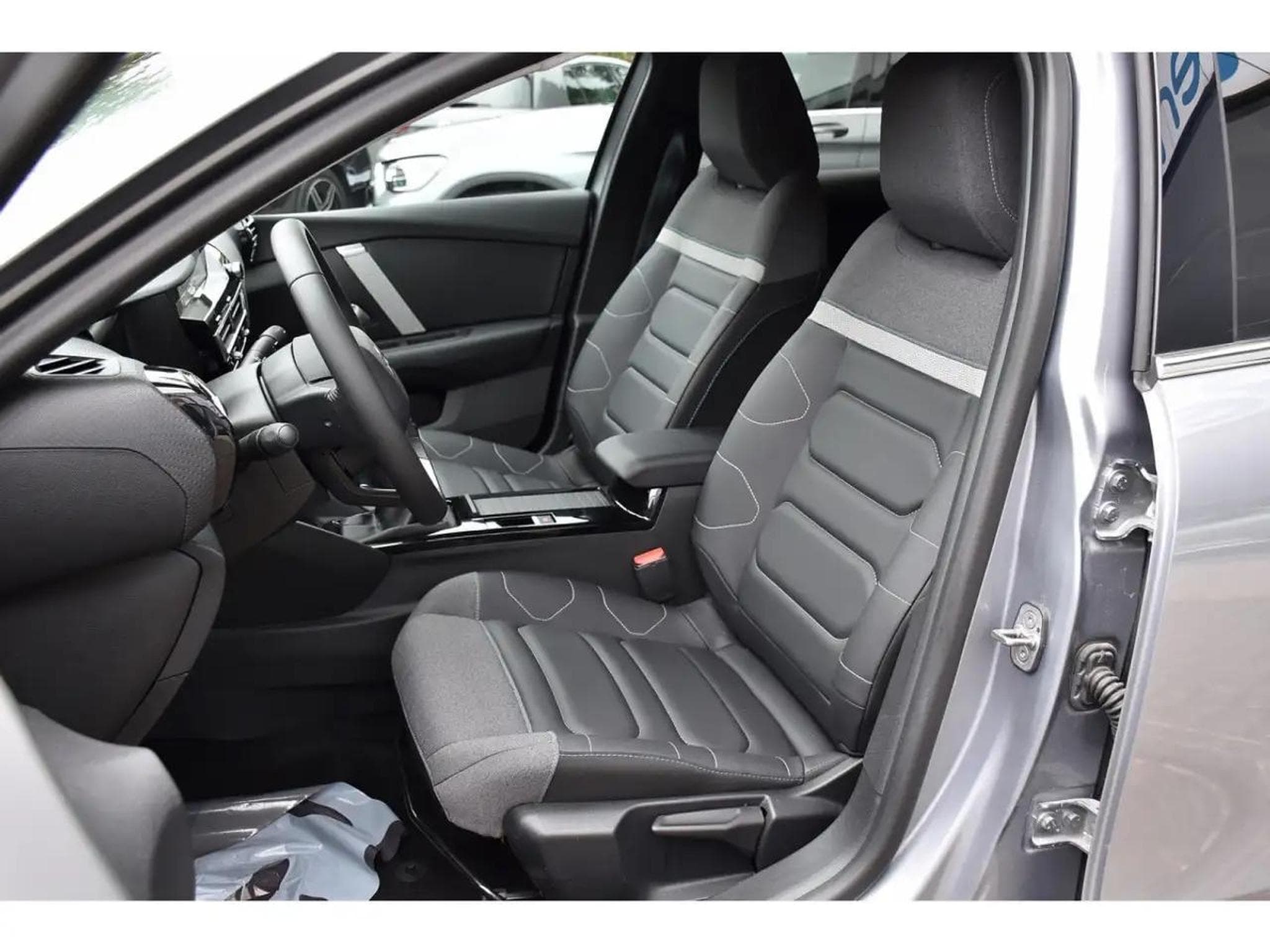 Citroën C4 (2024) - Foto 6