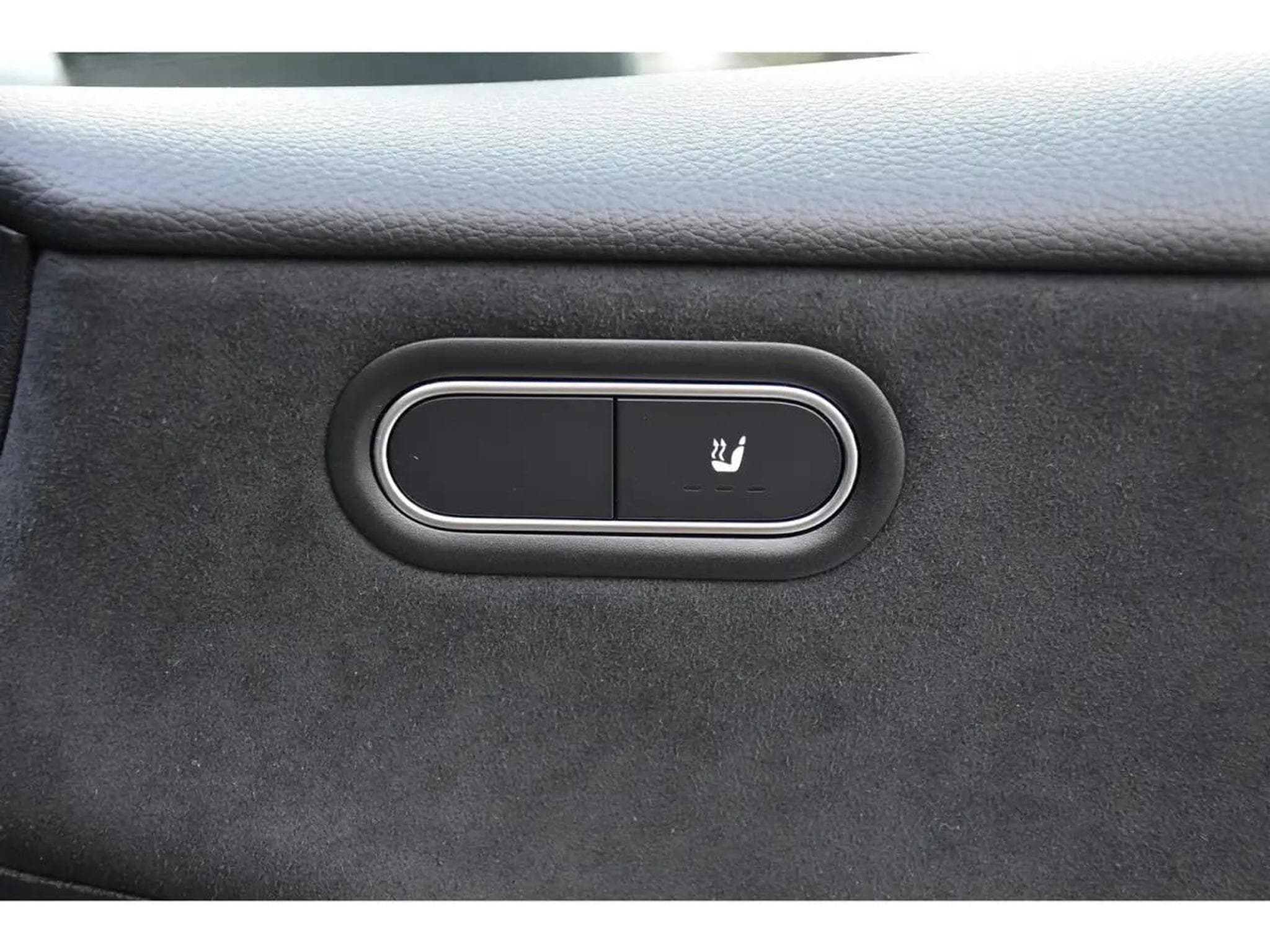 Mercedes GLA 200 (2025) - Photo 21