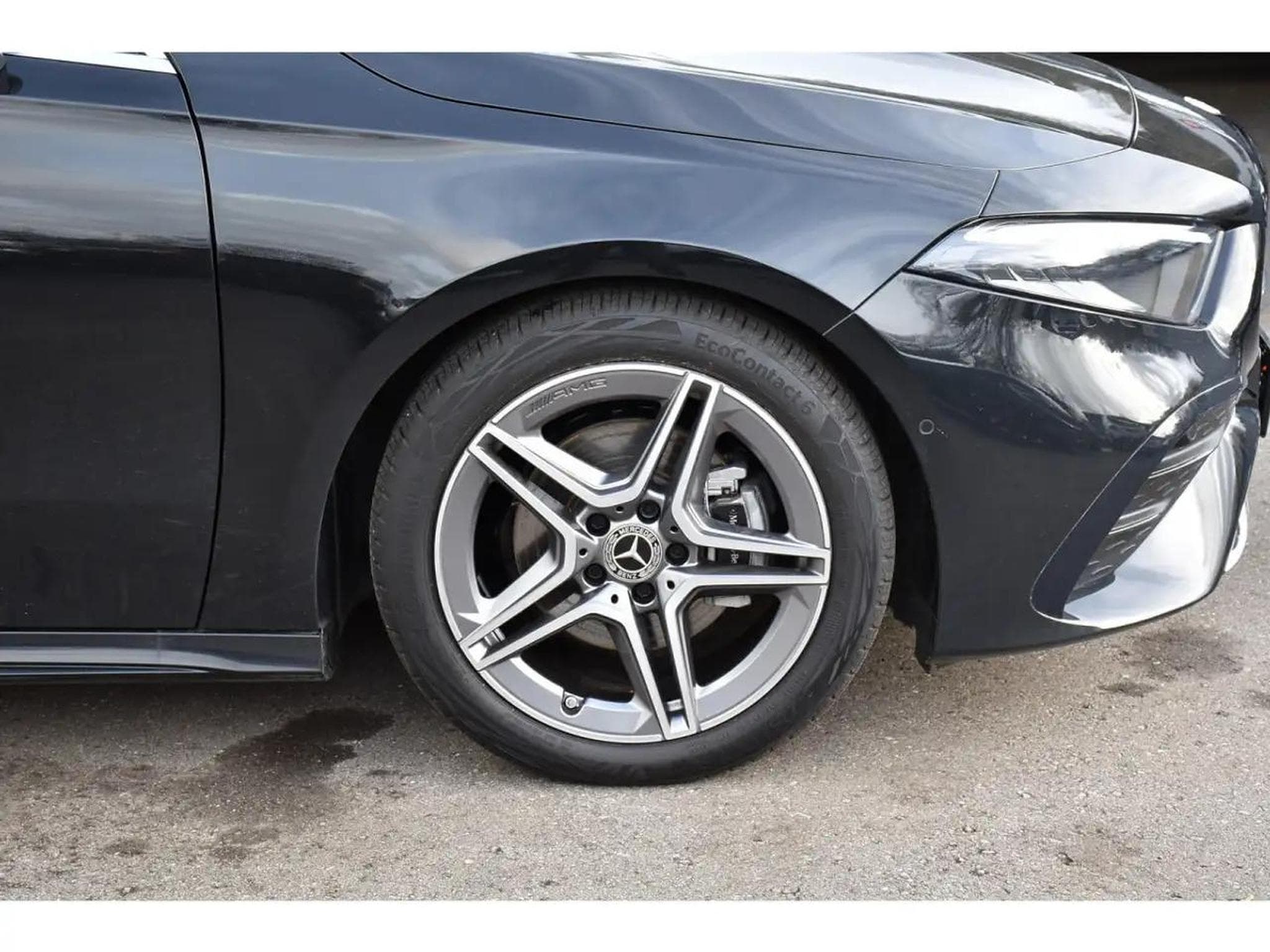 Mercedes GLA 200 (2025) - Photo 5