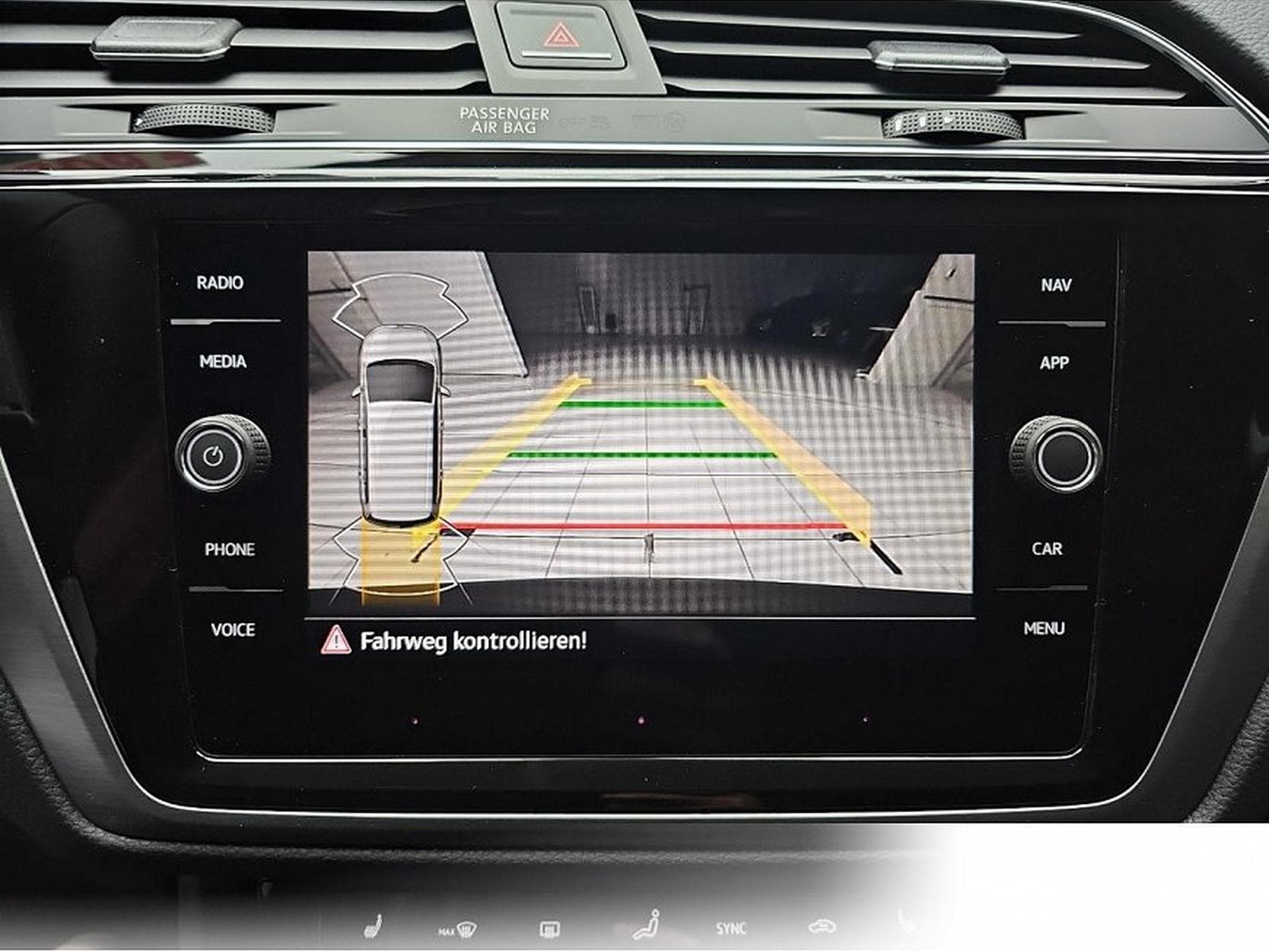 VW Touran (2026) - Photo 9