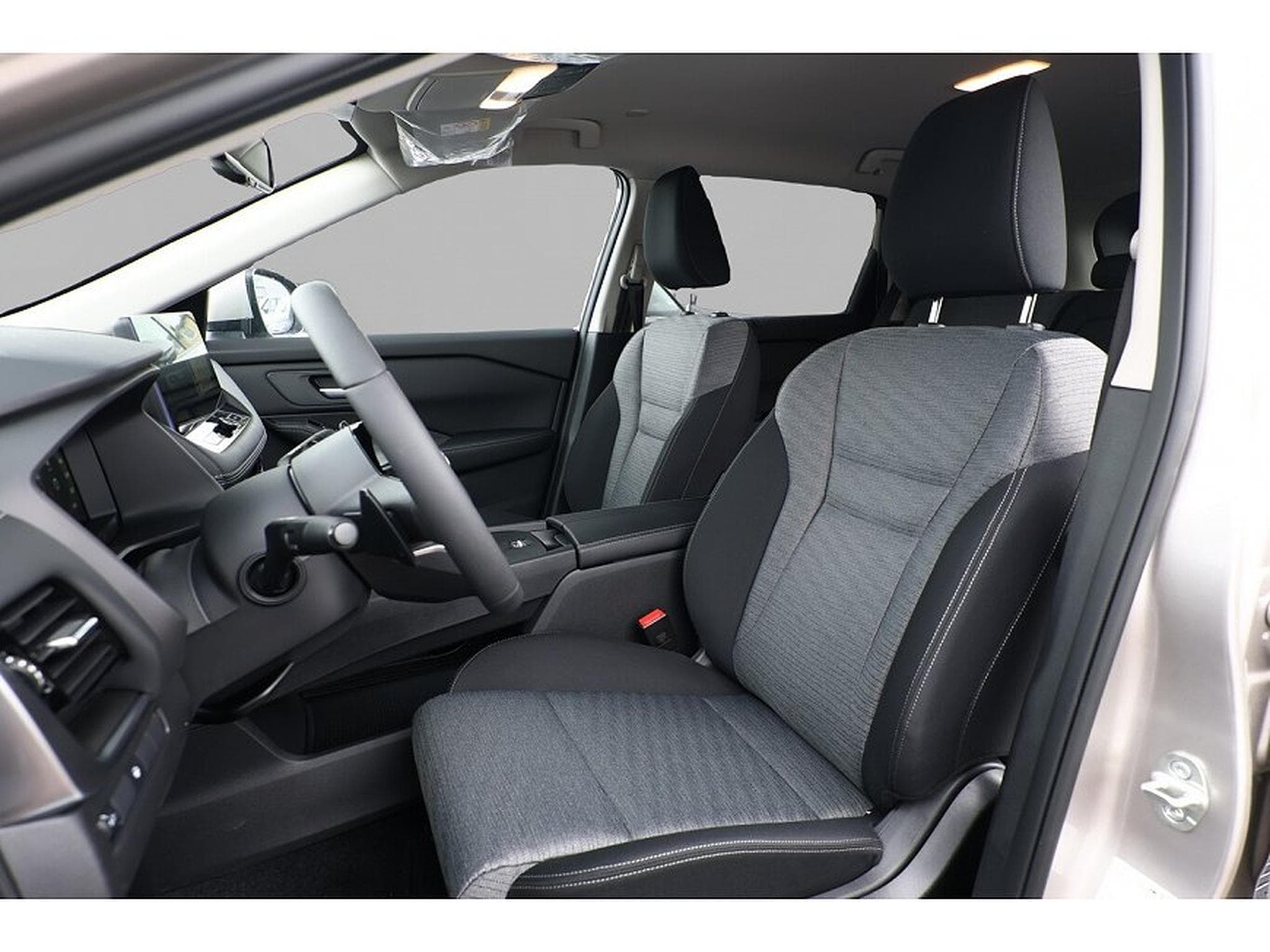 Nissan X-Trail (2024) - Photo 5