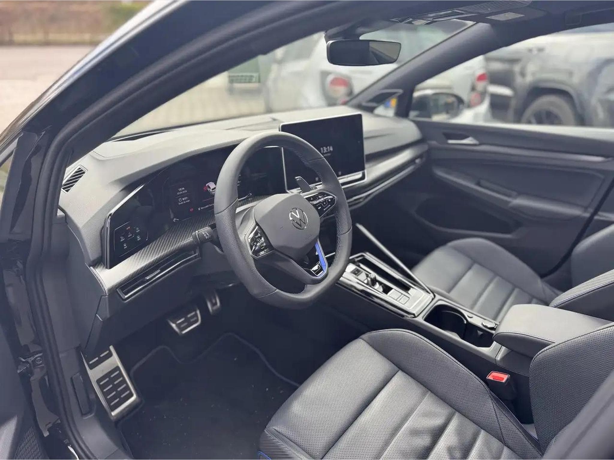 VW Golf (2025) - Photo 11