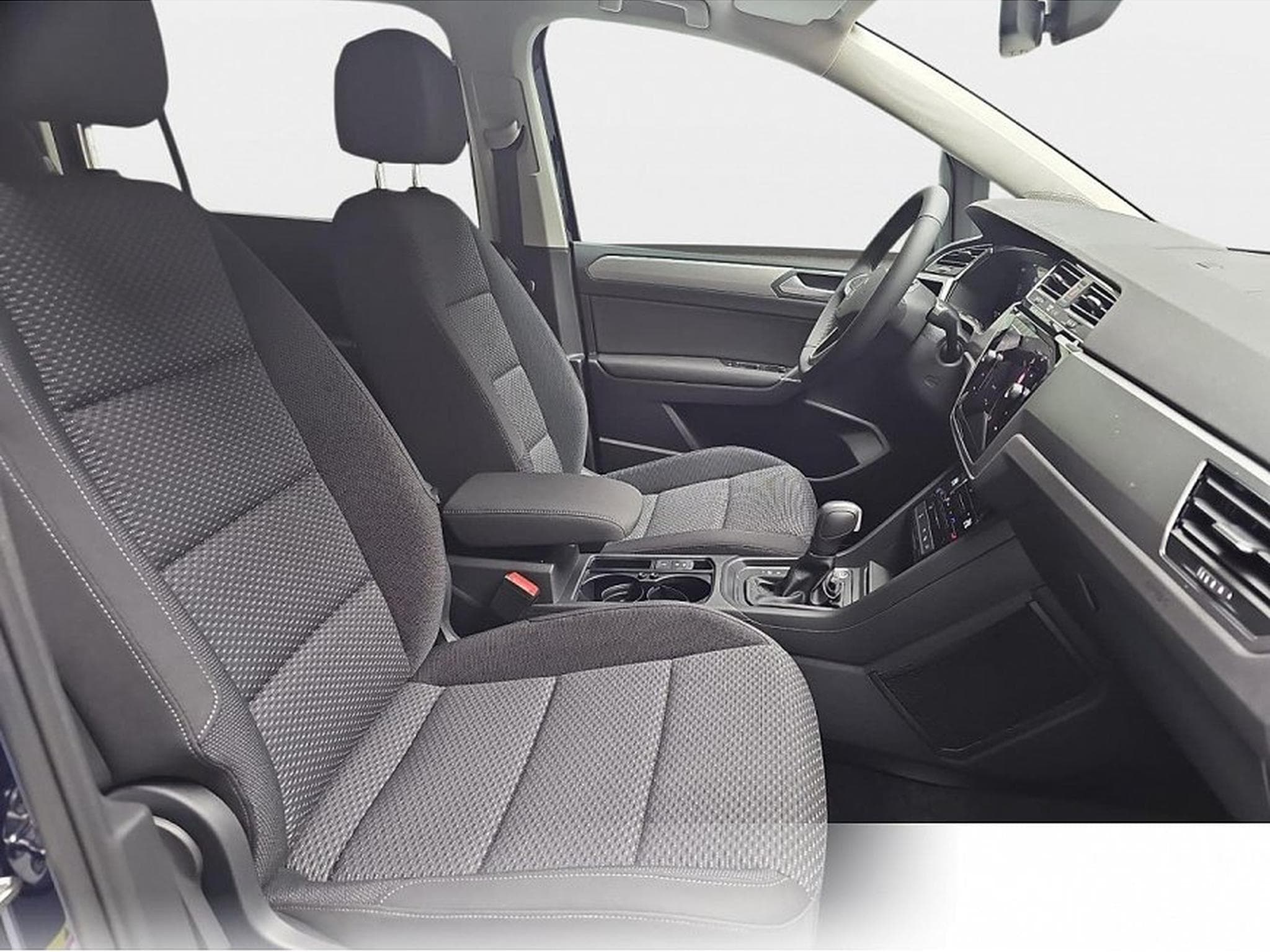 VW Touran (2026) - Photo 15
