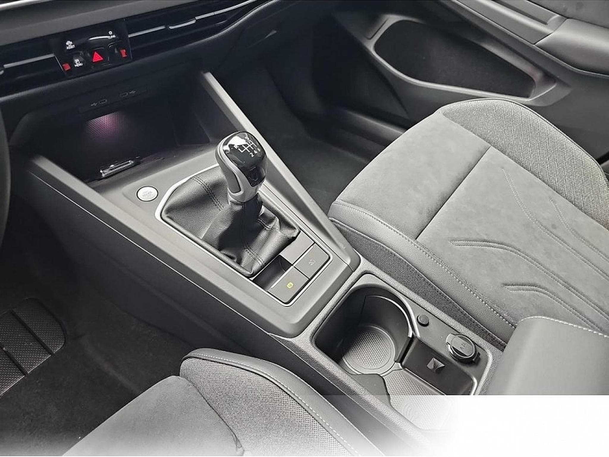 VW Golf (2026) - Photo 11