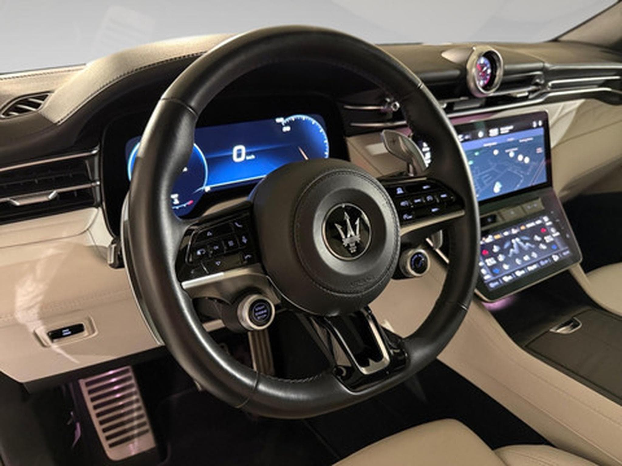 Maserati Grecale 2.0 L4 MHEV Modena 4x4 Aut. (2026) - Photo 8