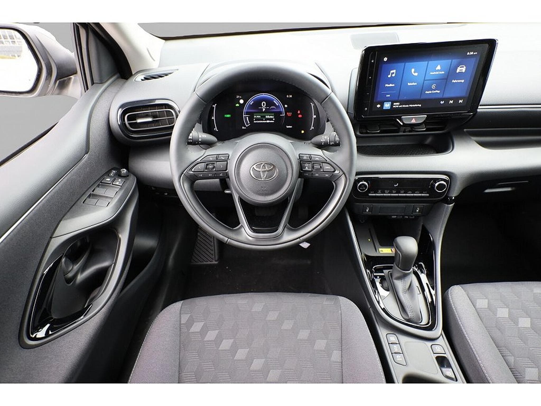 Toyota Yaris (2025) - Photo 6