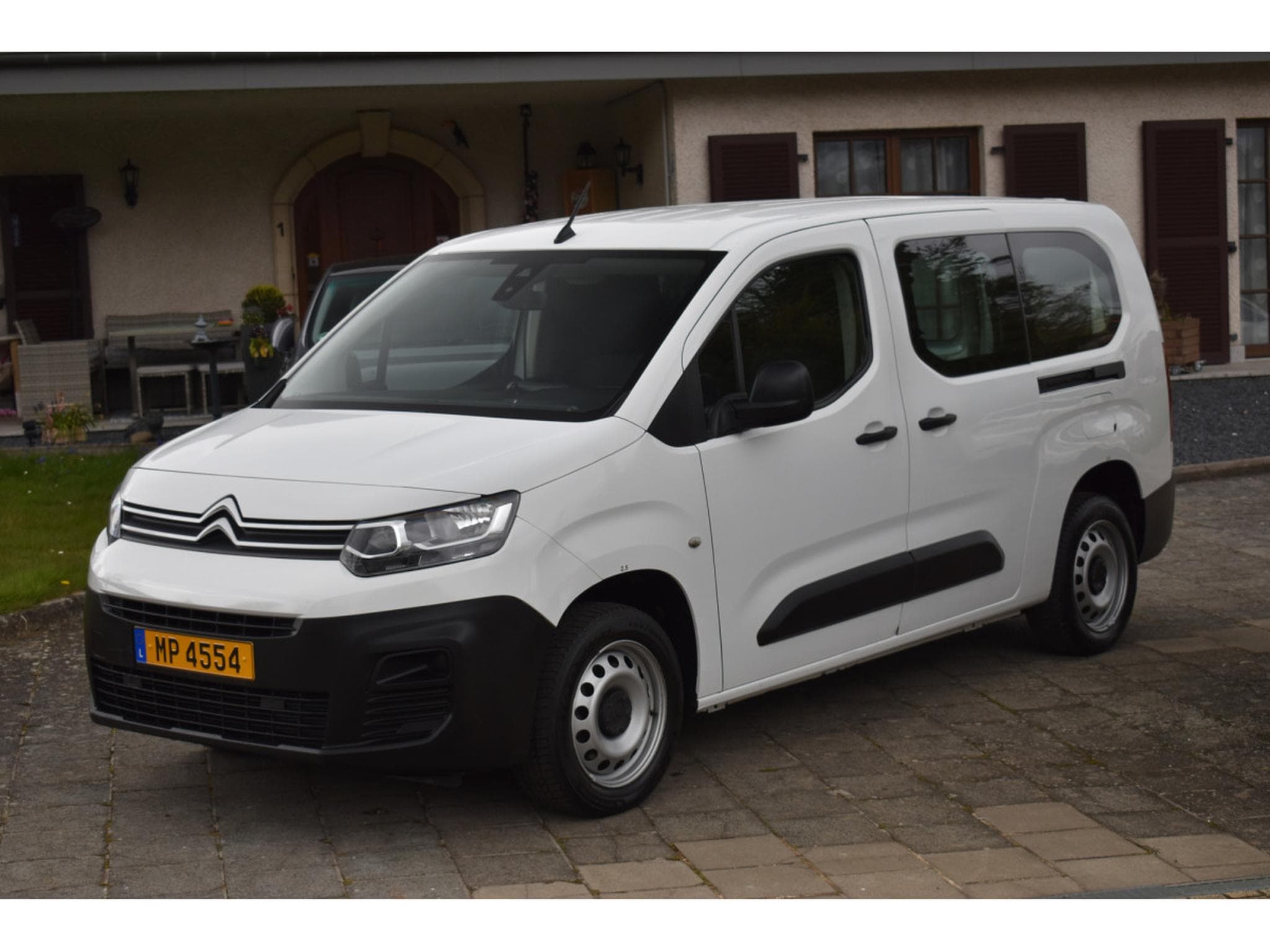 Citroën Berlingo 1,5 HDi Maxi 3 places très soignée (2026) - Photo 3