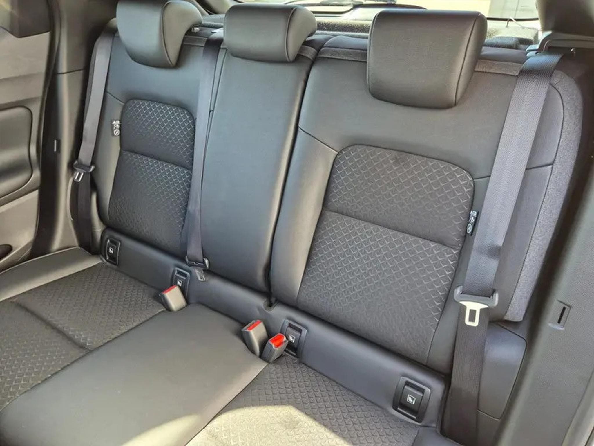 Nissan Juke 1.0 DIG-T 114 Auto N-Design (2026) - Photo 9