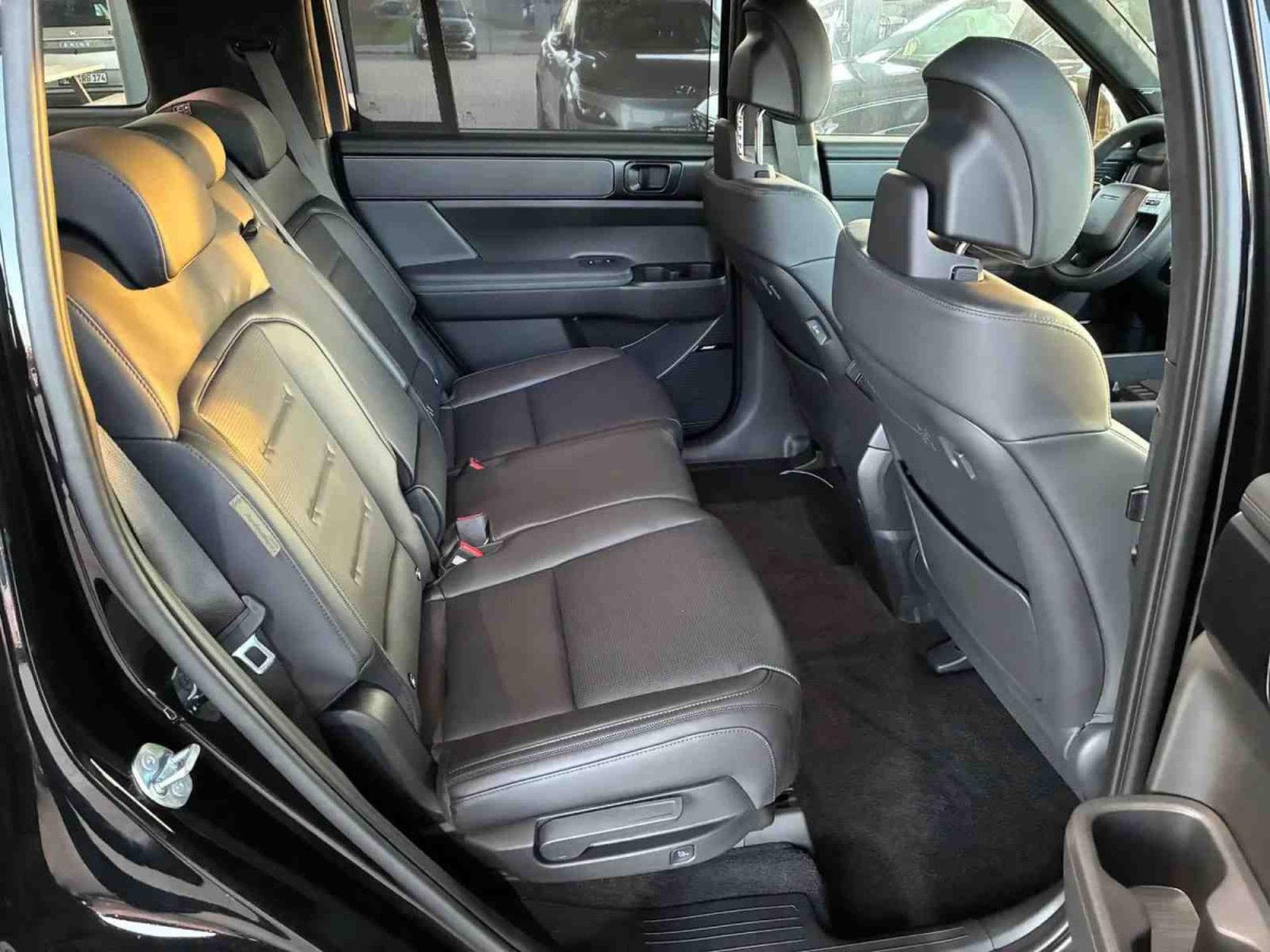 Hyundai Santa Fe 1.6 T-GDI PHEV 258 DCT Black Line (2026) - Photo 13