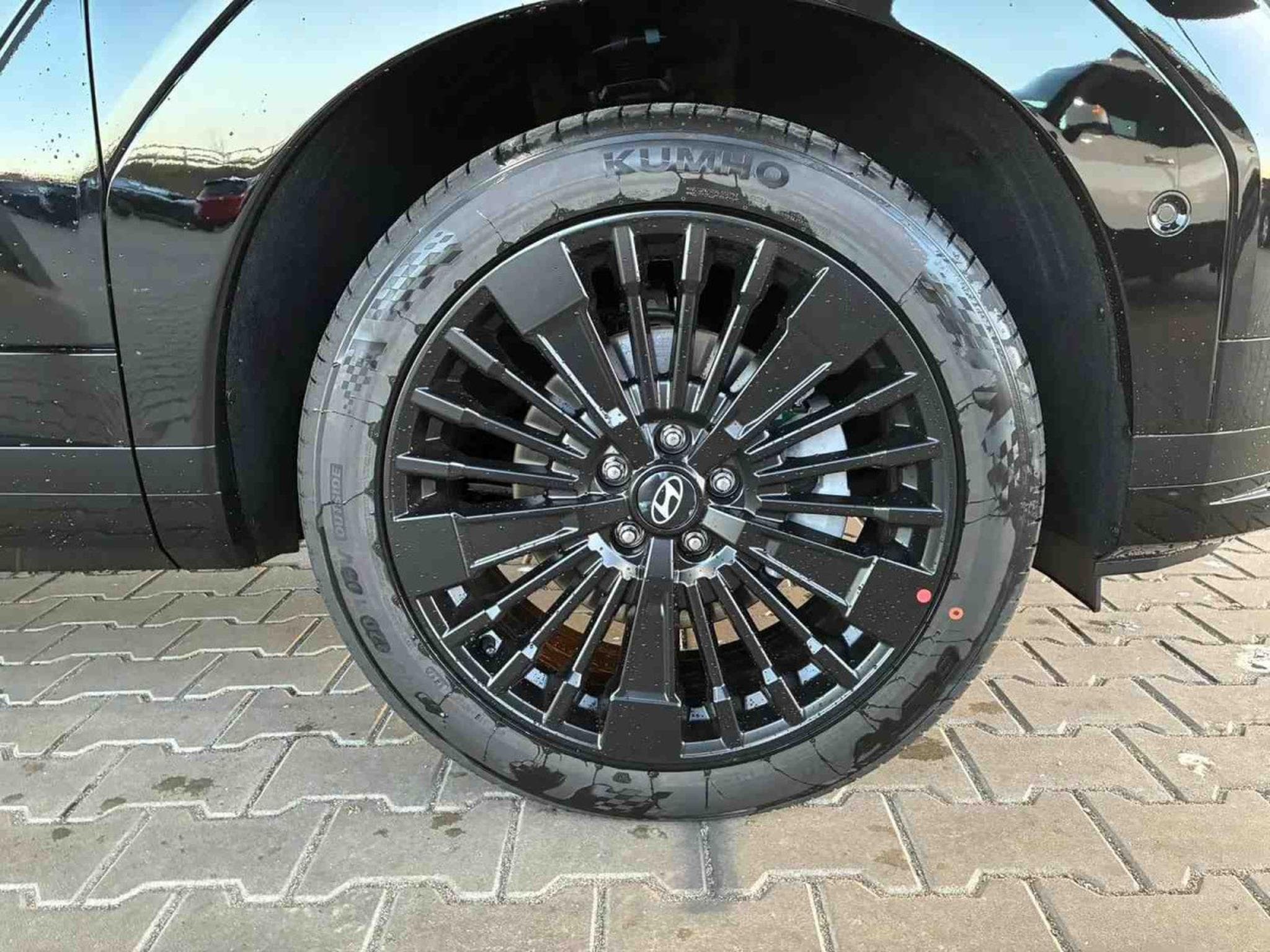 Hyundai Santa Fe 1.6 T-GDI PHEV 258 DCT Black Line (2026) - Photo 5