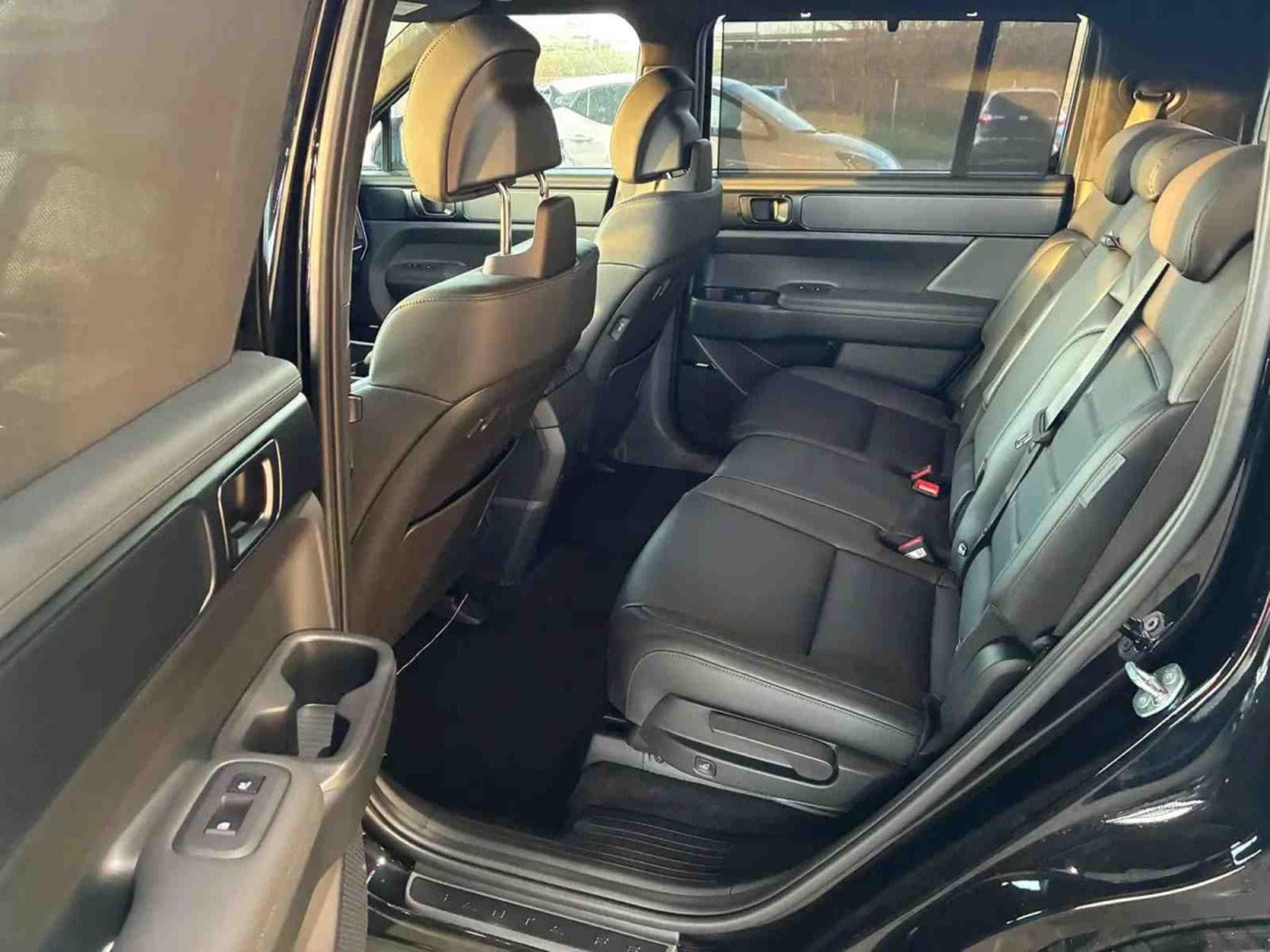 Hyundai Santa Fe 1.6 T-GDI PHEV 258 DCT Black Line (2026) - Photo 8