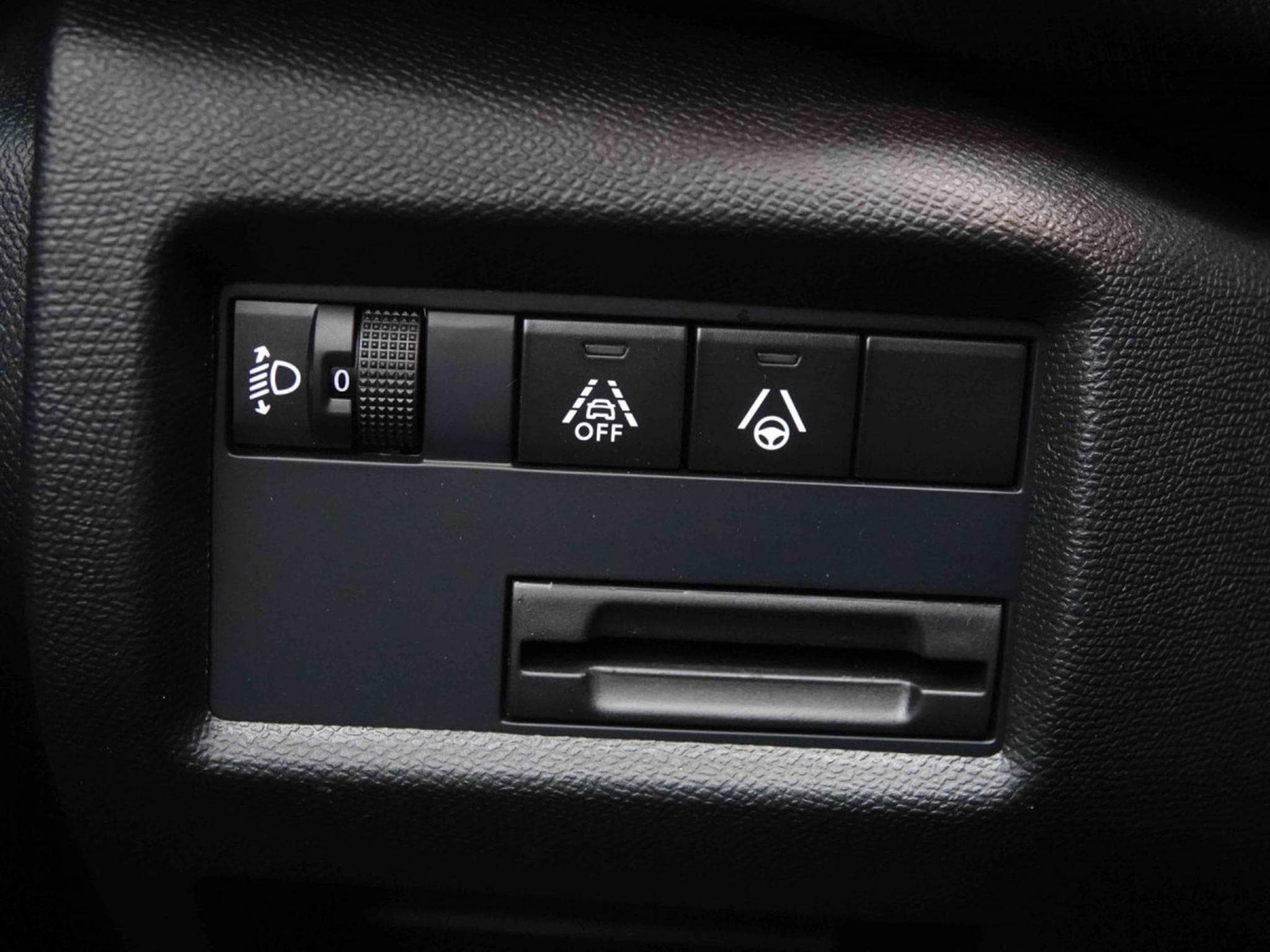 Citroën C5 Aircross 1.2 Hybride 145 e-DC6 Max (2025) - Photo 16