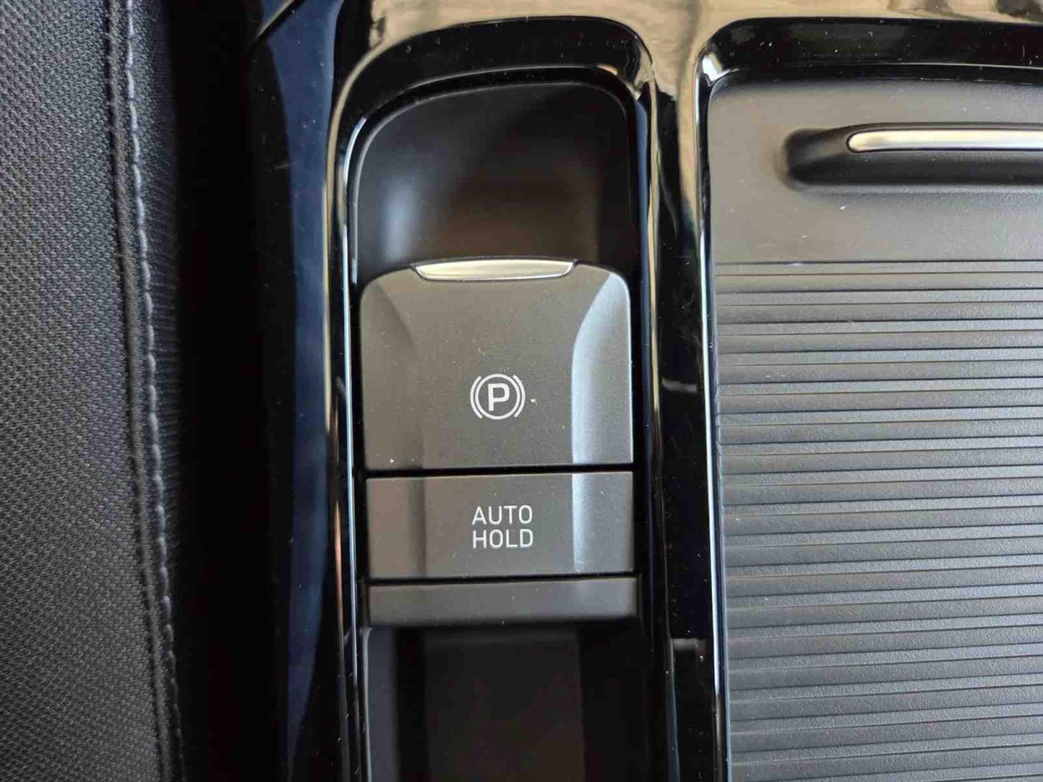 Hyundai i30 1.5 T-GDI mHEV  DCT 140 N-Line (2025) - Photo 21