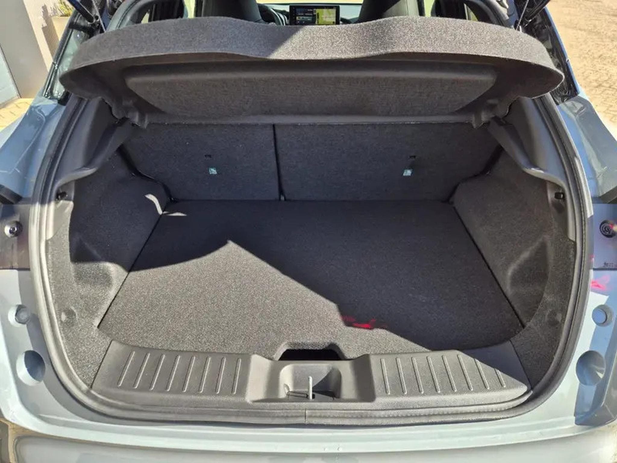 Nissan Juke 1.0 DIG-T 114 Auto N-Design (2026) - Photo 14