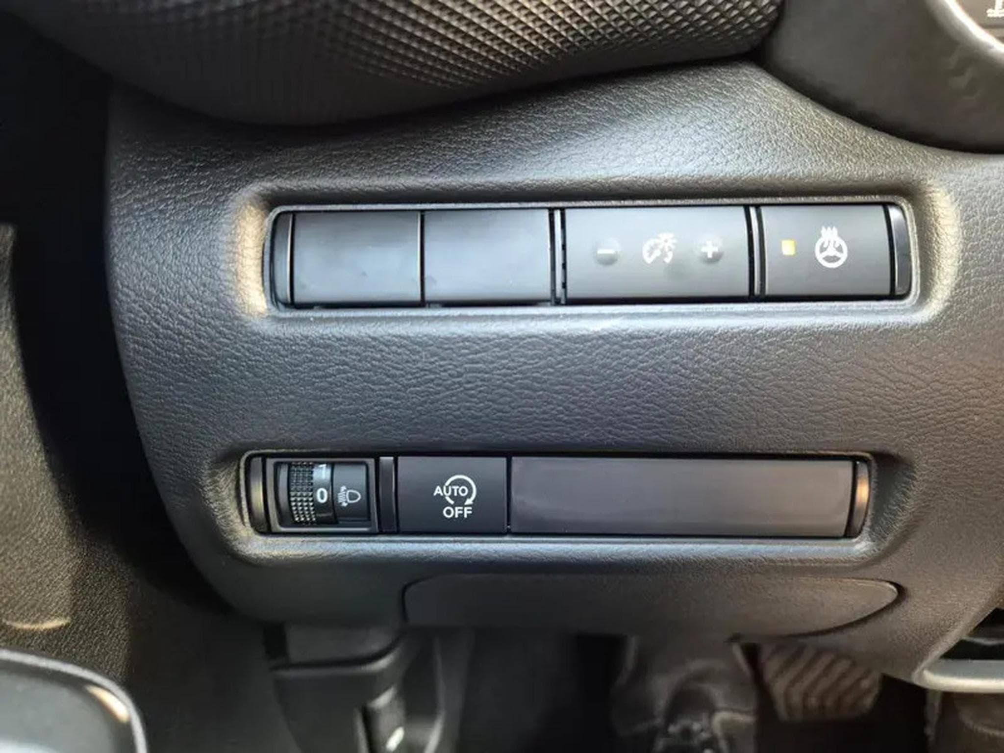 Nissan Juke 1.0 DIG-T 114 Auto N-Design (2026) - Photo 16