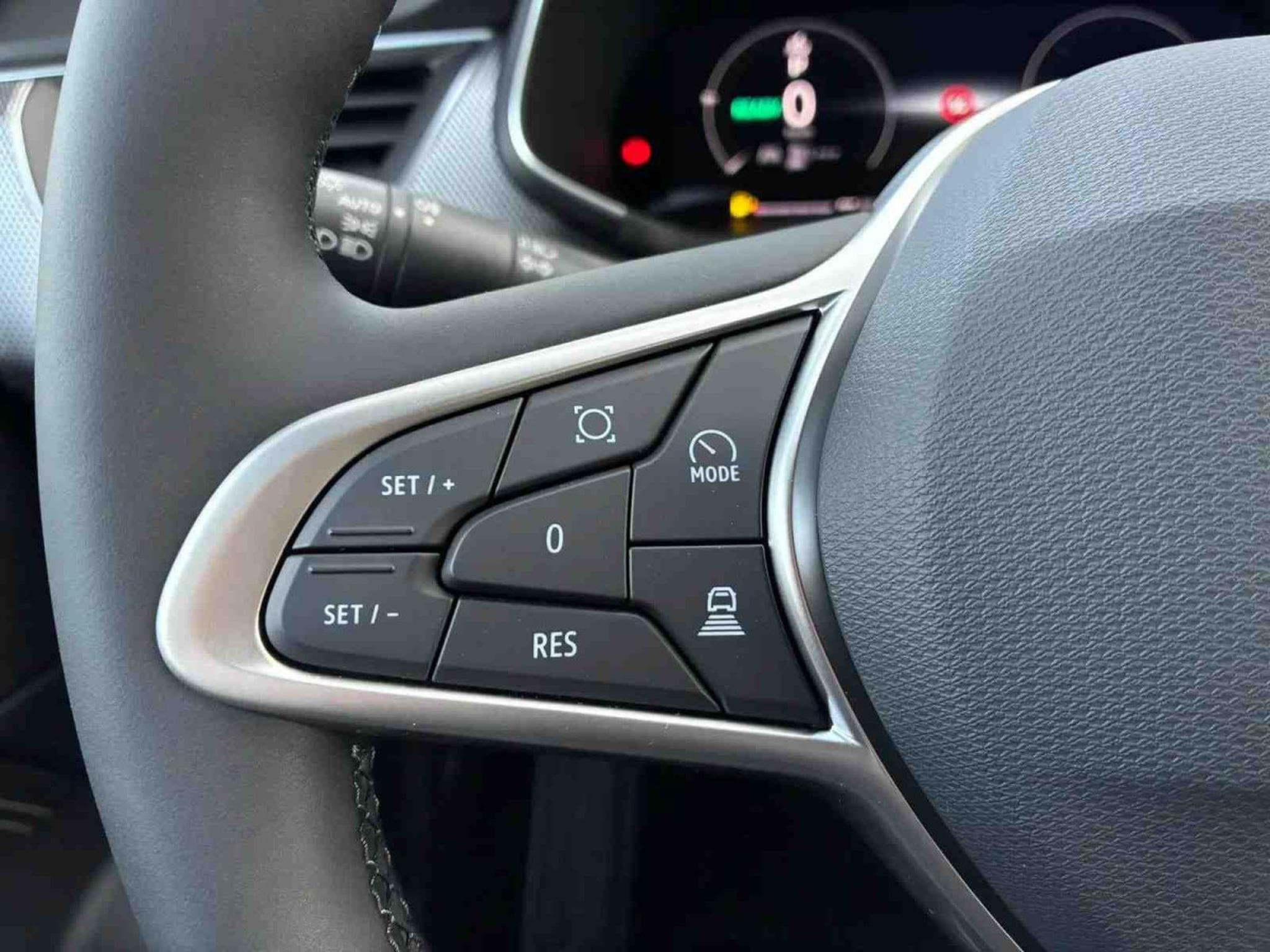 Renault Arkana 1.3 E-Tech Full Hybrid 145 EDC TECHNO (2025) - Photo 21