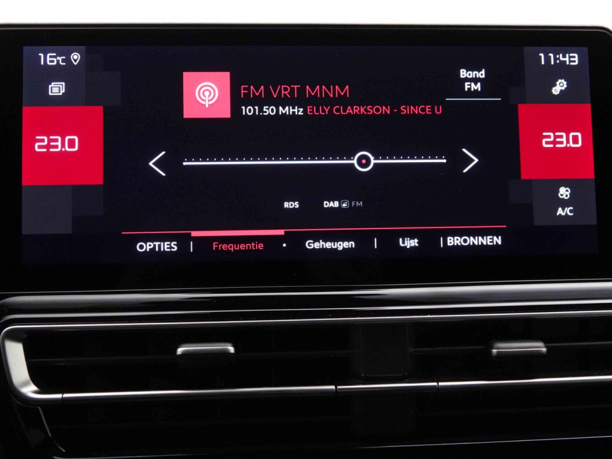 Citroën C5 Aircross 1.2 Hybride 145 e-DC6 Max (2025) - Photo 9