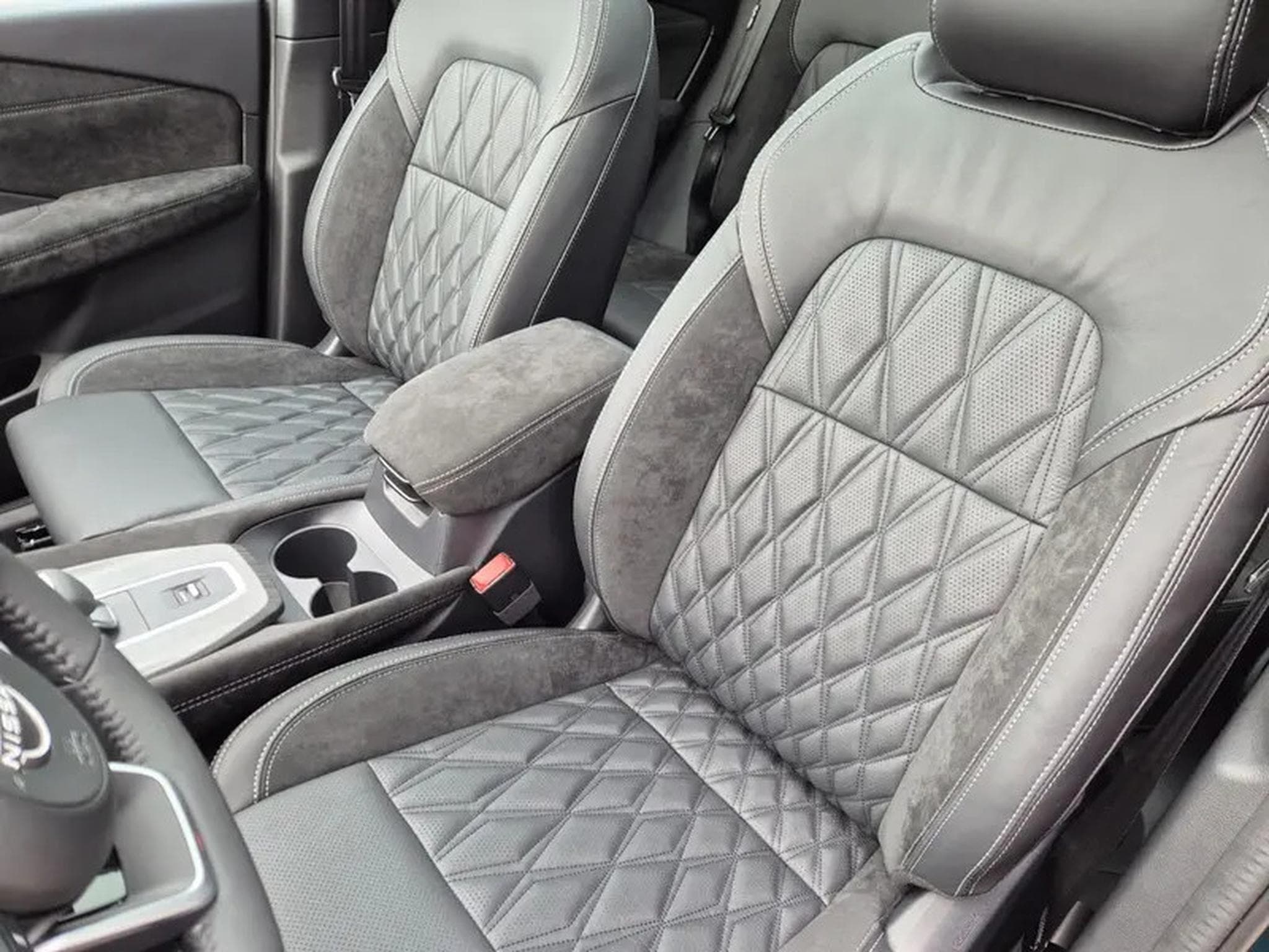 Nissan Qashqai 1.3 DIG-T MHEV 158 X-tronic Tekna Premium (2026) - Photo 7