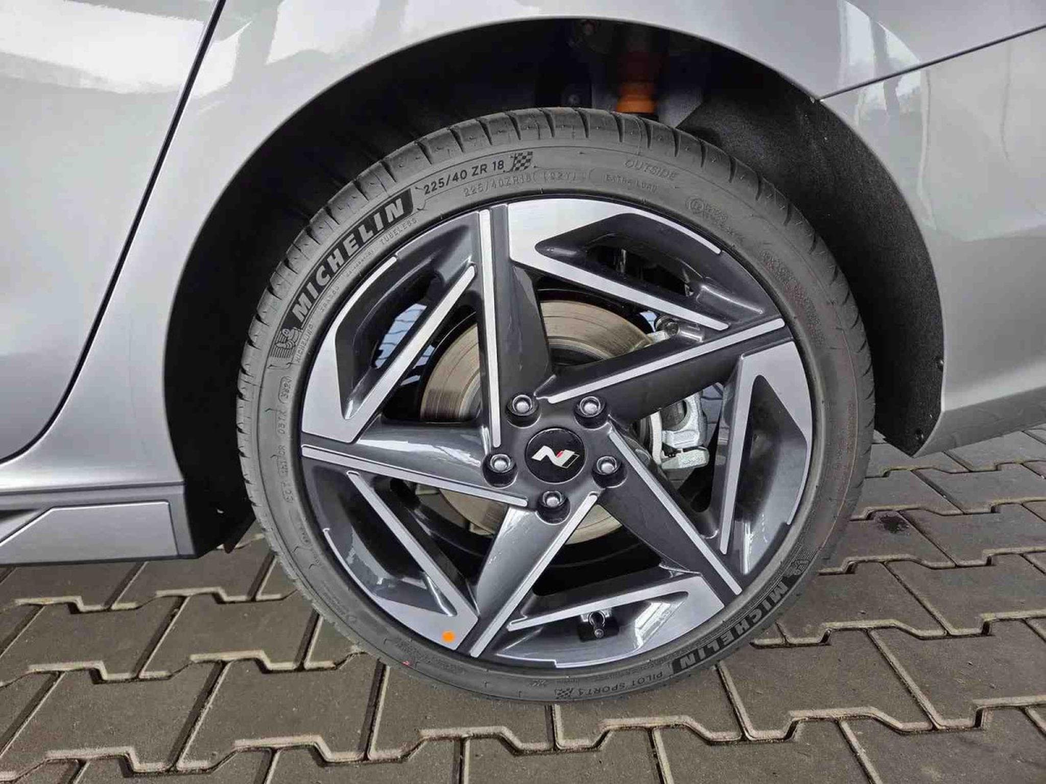 Hyundai i30 1.5 T-GDI mHEV  DCT 140 N-Line (2025) - Photo 5