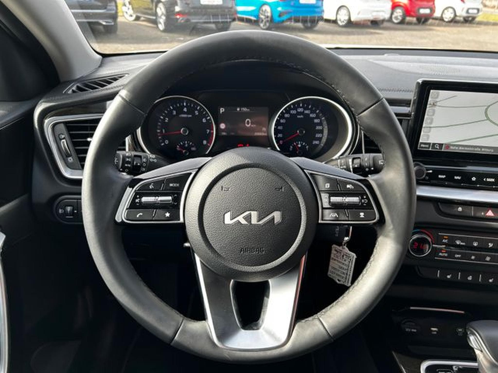 Kia XCeed XCeed 1,5T DCT Vision KomfortNavi Kamera LED (2025) - Photo 13