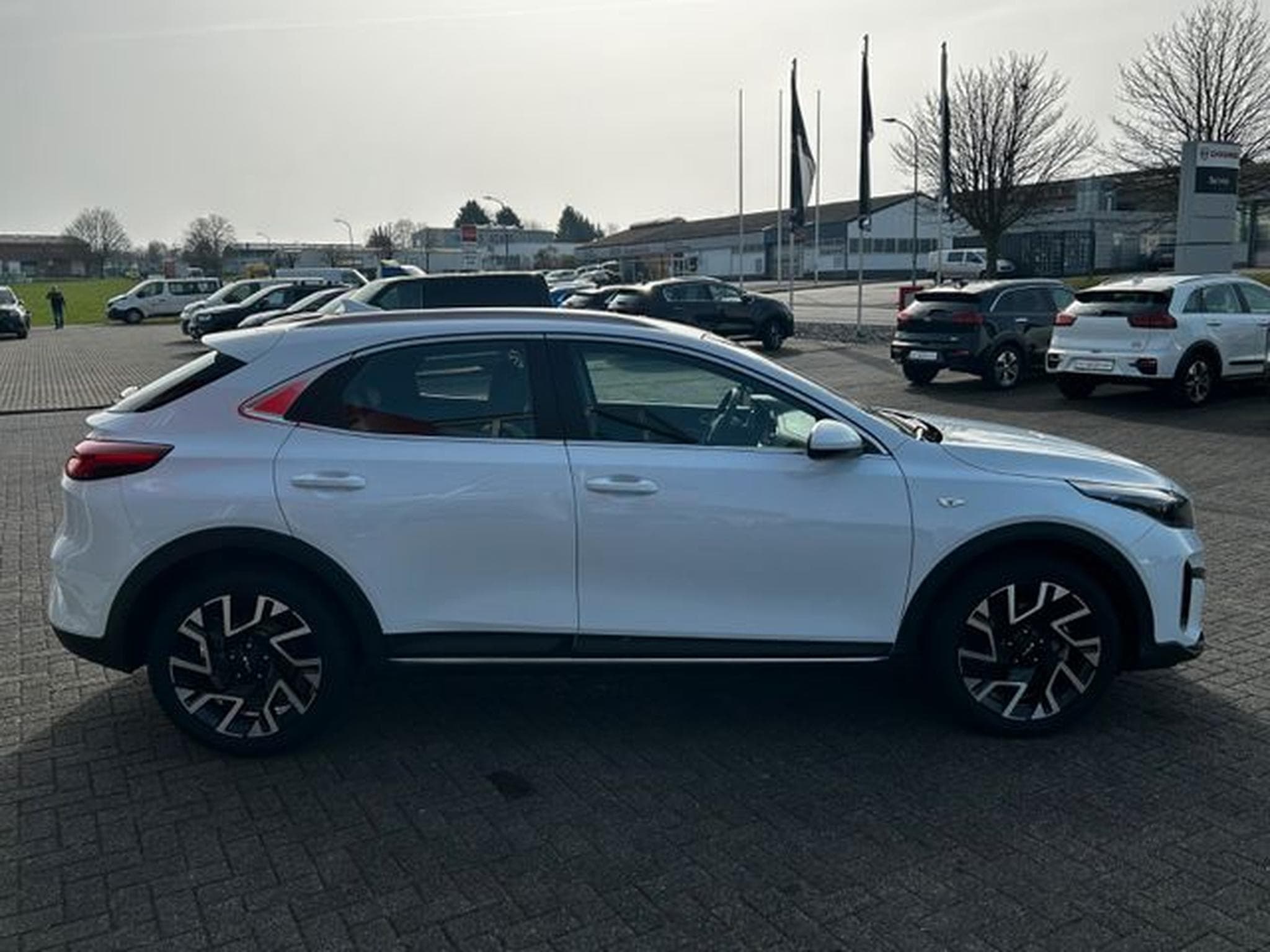 Kia XCeed XCeed 1,5T DCT Vision KomfortNavi Kamera LED (2025) - Photo 9