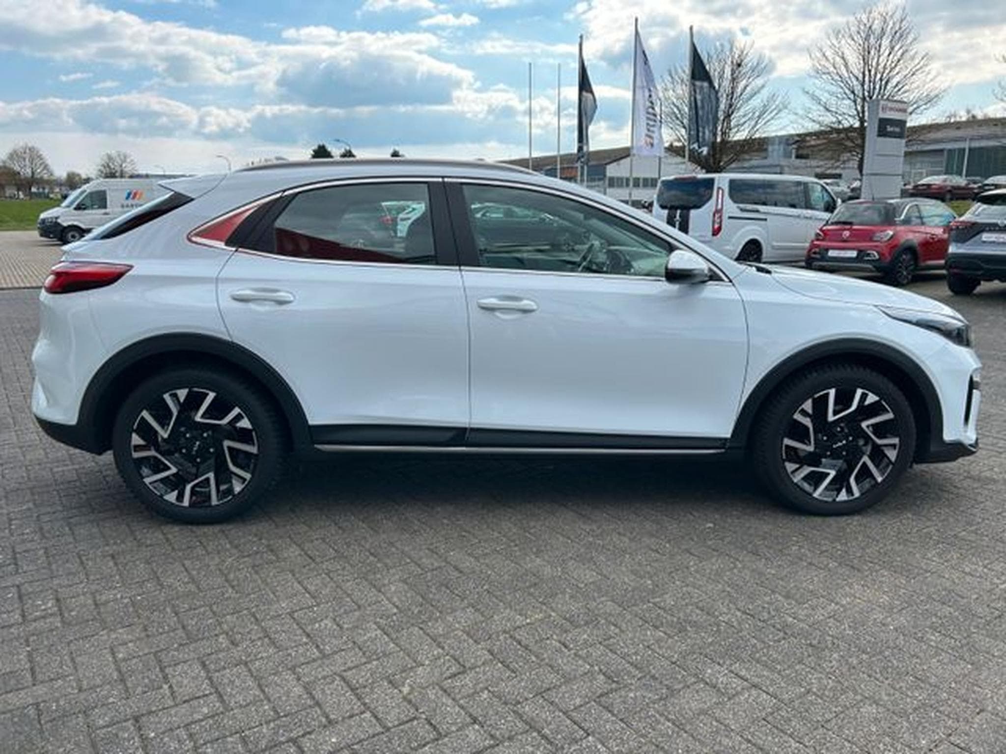 Kia XCeed XCeed 1.5 T-GDI DCT Spirit LED Navi Kamera JBL (2025) - Foto 9