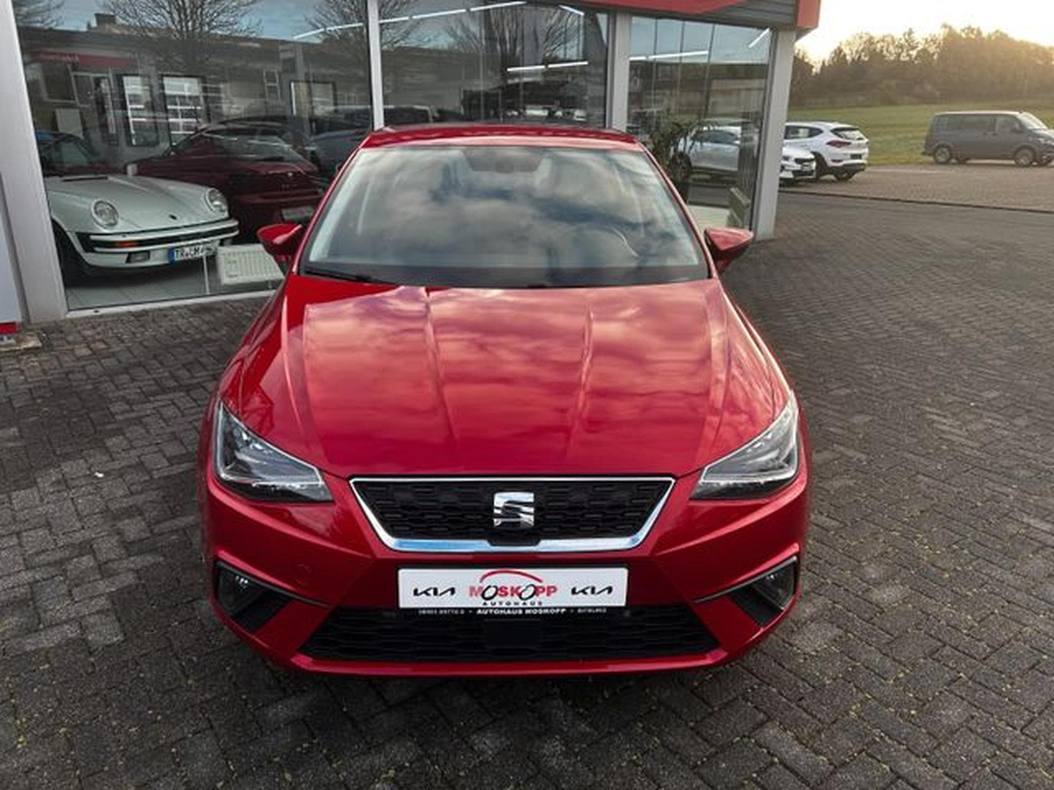 Seat Ibiza Ibiza 1,6 TDI DSG Style Navi AHK LED SHZ PDC (2019) - Photo 2