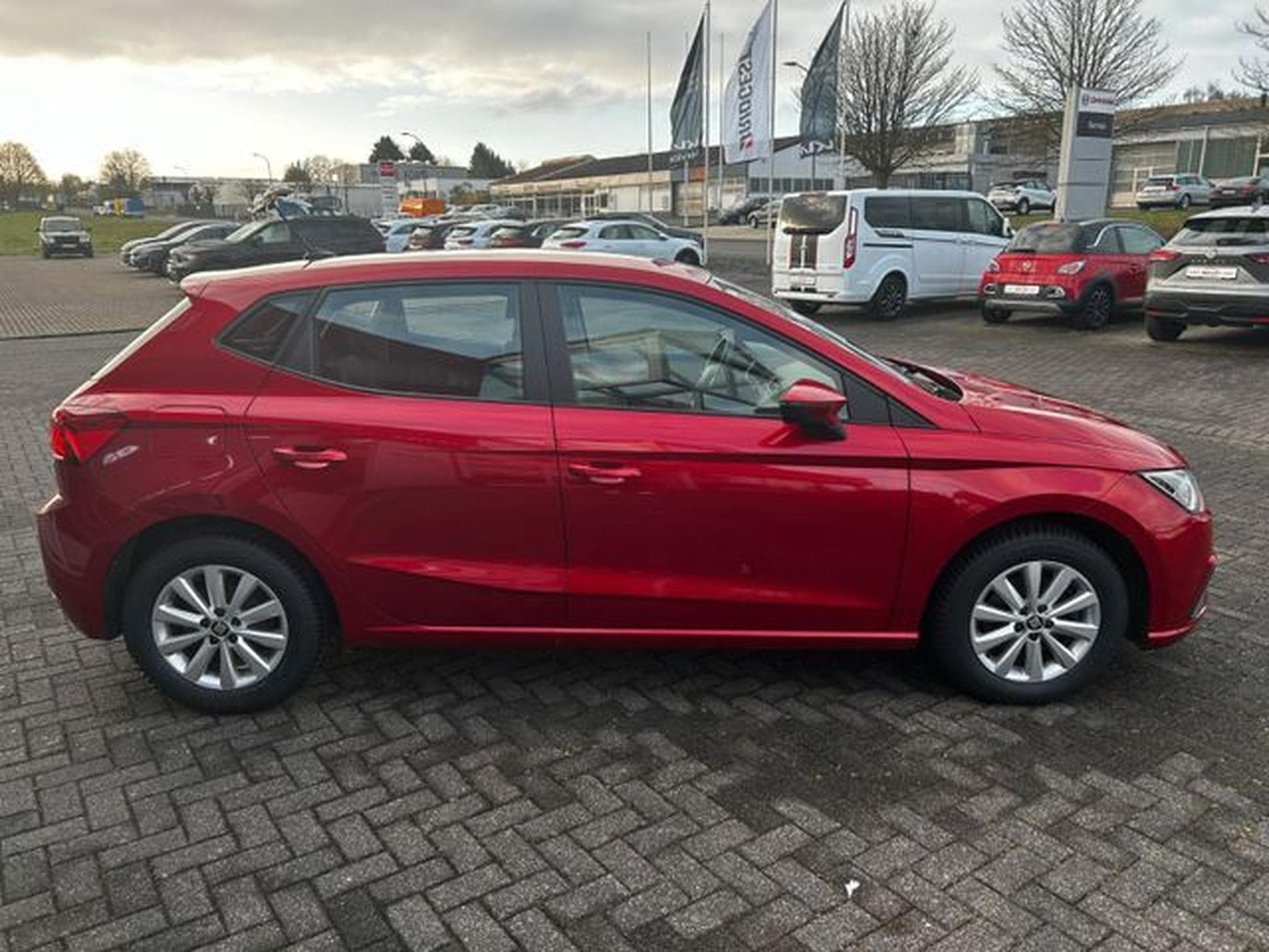 Seat Ibiza Ibiza 1,6 TDI DSG Style Navi AHK LED SHZ PDC (2019) - Photo 9