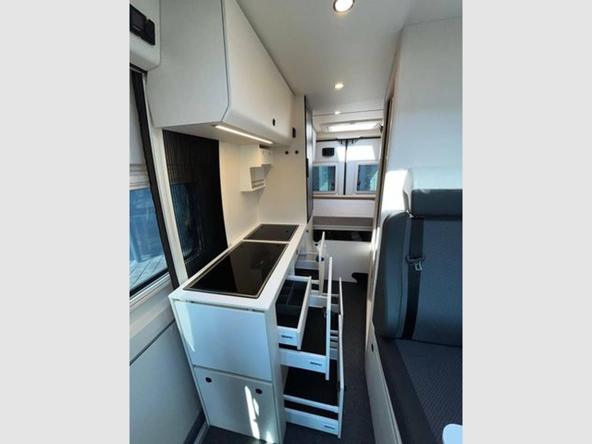 Tourne Mobile SELECT 6.0m, 2.2 BlueHDI 180, Automatik (2023) - Photo 10