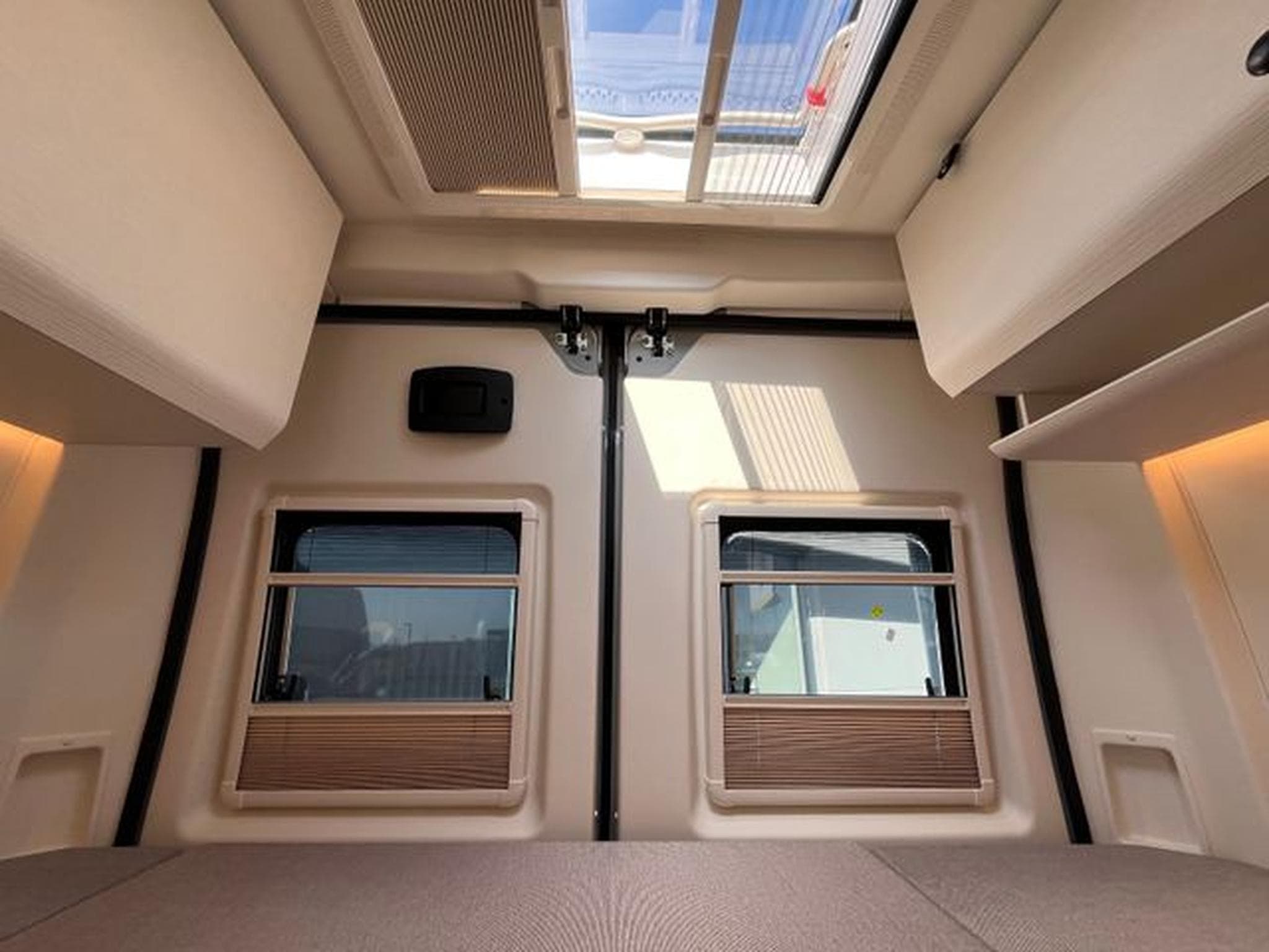 Tourne Mobile SELECT 6.0m, 2.2 BlueHDI 180, Automatik (2023) - Photo 13