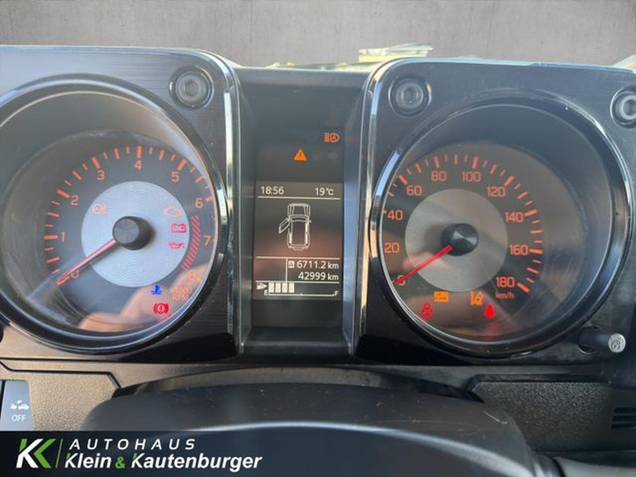 Suzuki Jimny Jimny 1.5 Allgrip Comfort+ (2021) - Foto 15