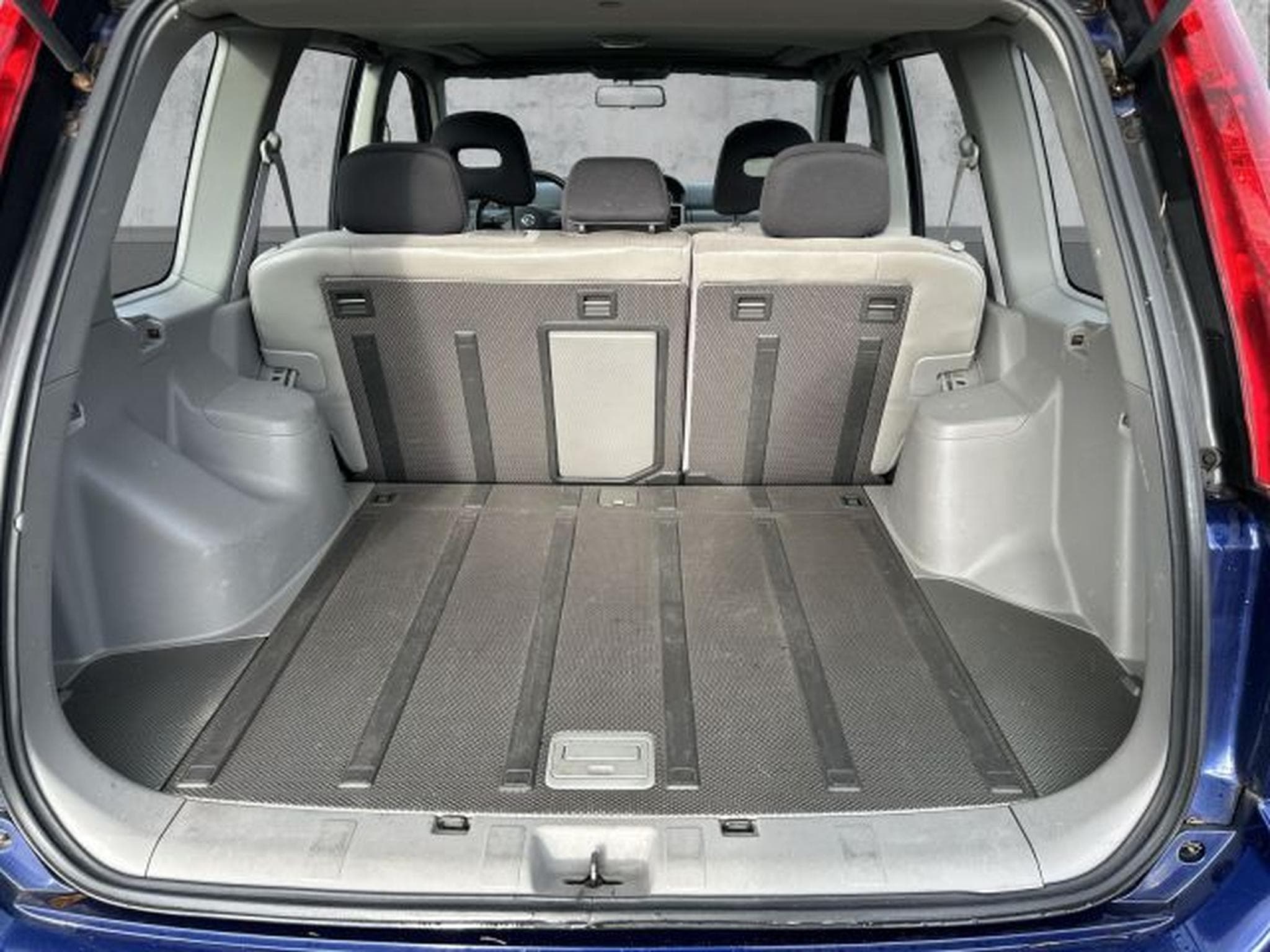 Nissan X-Trail X-Trail Sport 2.2dCi 4x4 Blueto. Allwetterreifen (2005) - Photo 10