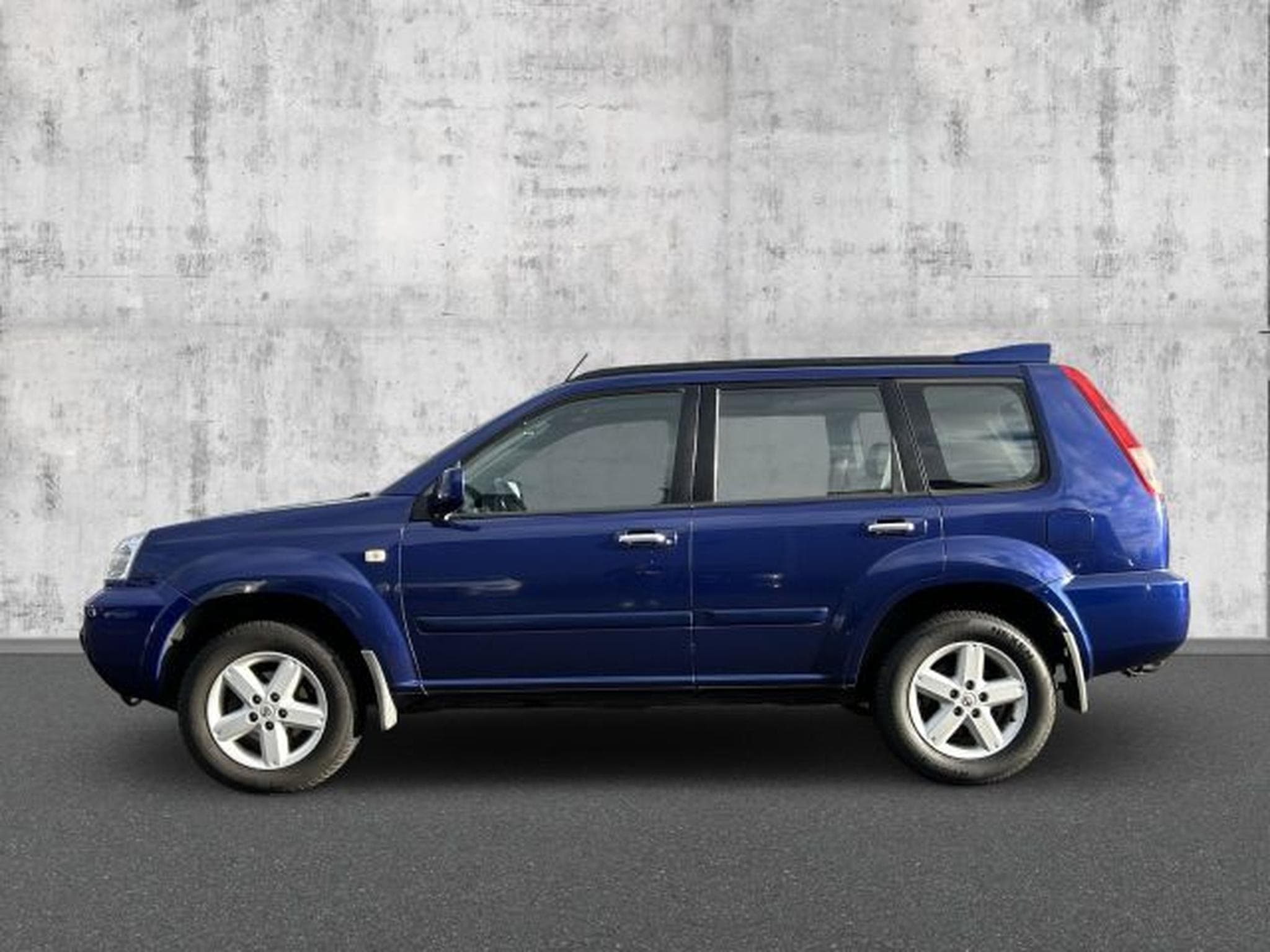 Nissan X-Trail X-Trail Sport 2.2dCi 4x4 Blueto. Allwetterreifen (2005) - Photo 2