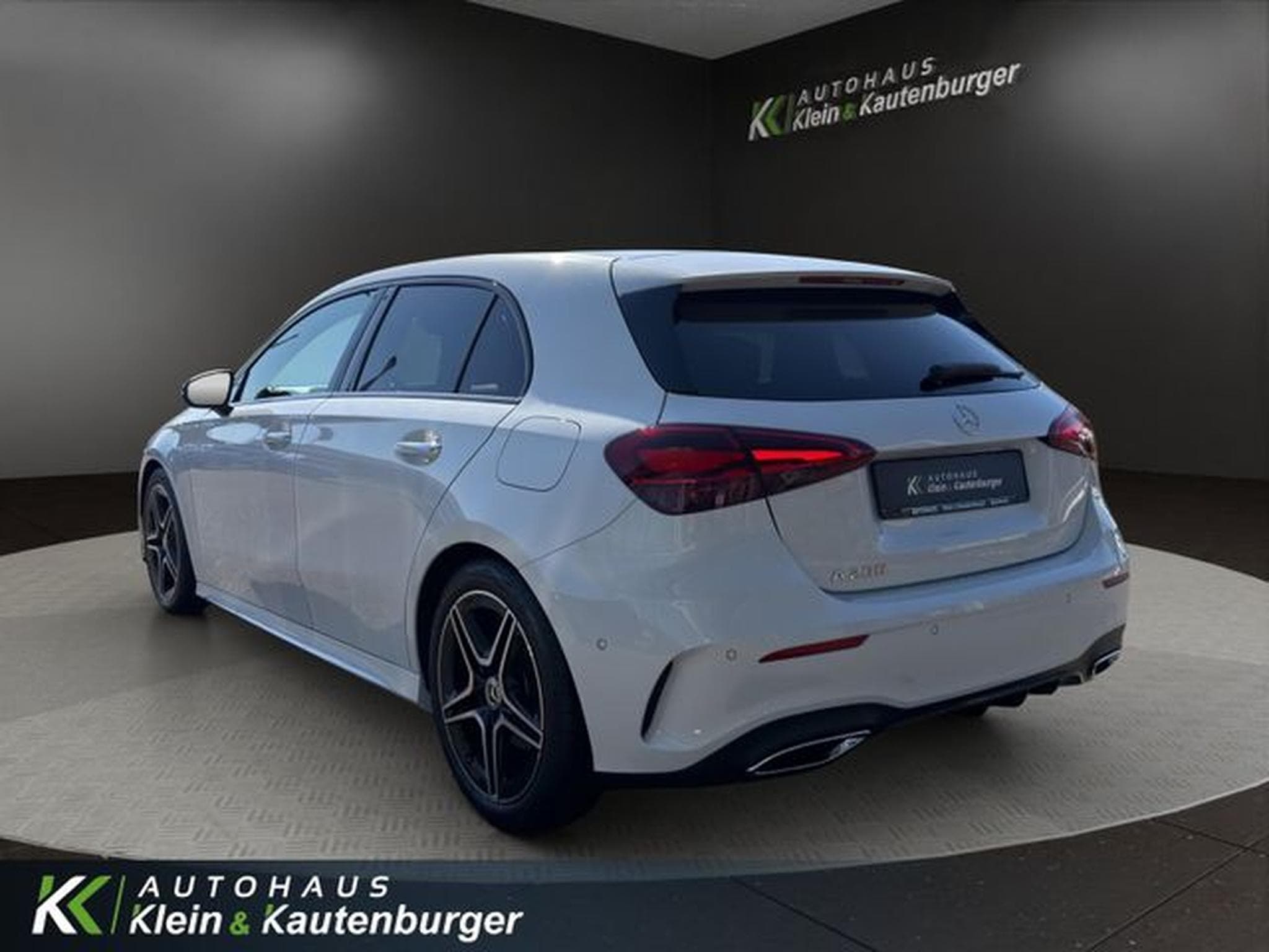 Mercedes A 200 A 200 AMG +NIGHT PAKET+BURMESTER+DISTRONIC+KAMER (2024) - Photo 7