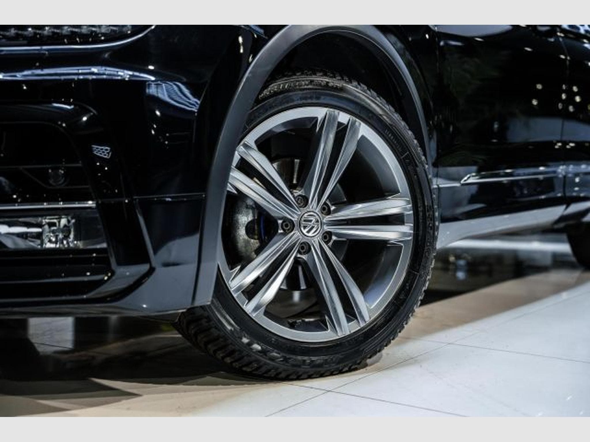 VW Tiguan Tiguan 1.4 TSI R-Line JOIN NAVI LED ACC GARANTIE (2018) - Photo 3