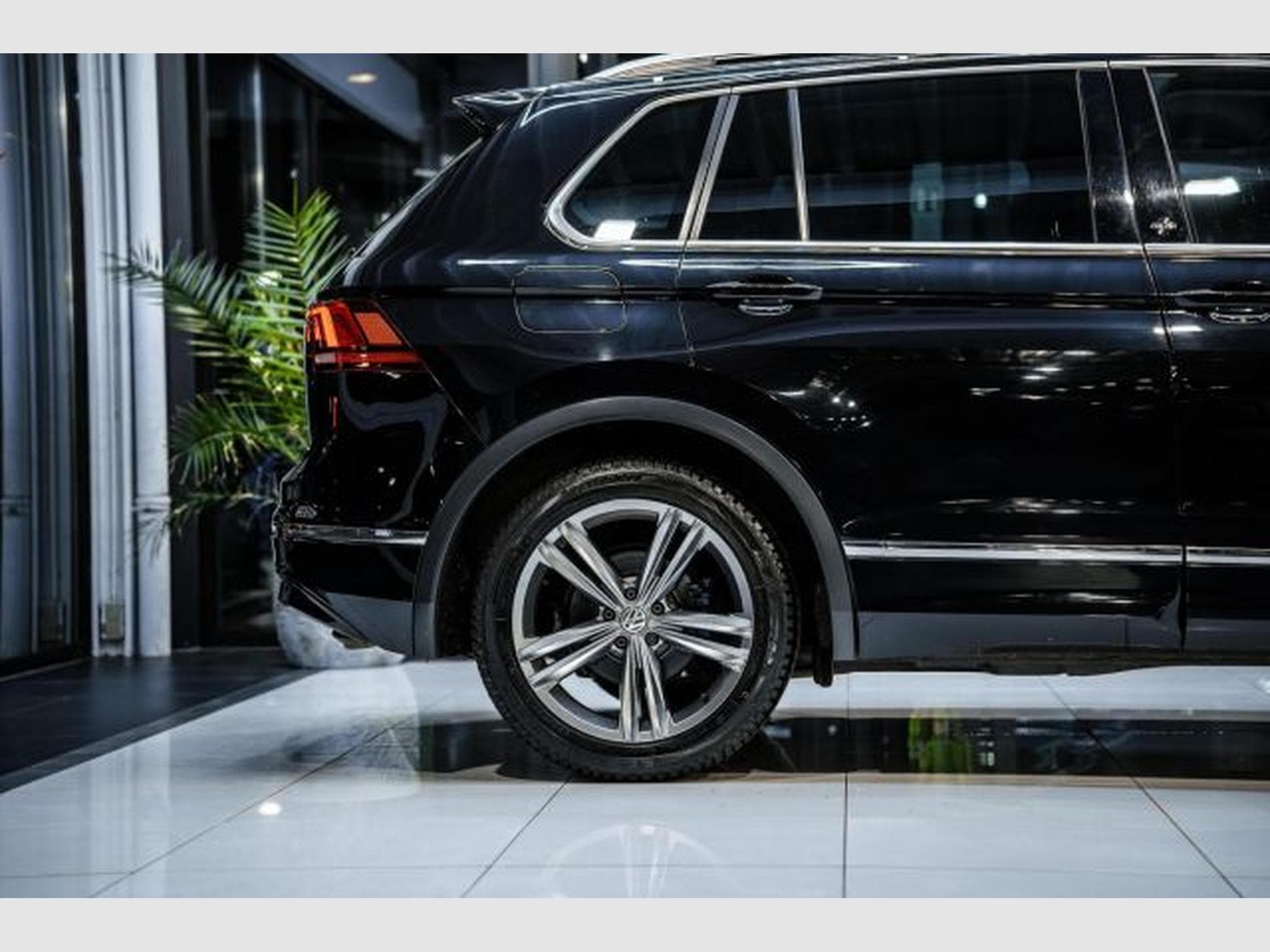 VW Tiguan Tiguan 1.4 TSI R-Line JOIN NAVI LED ACC GARANTIE (2018) - Photo 8