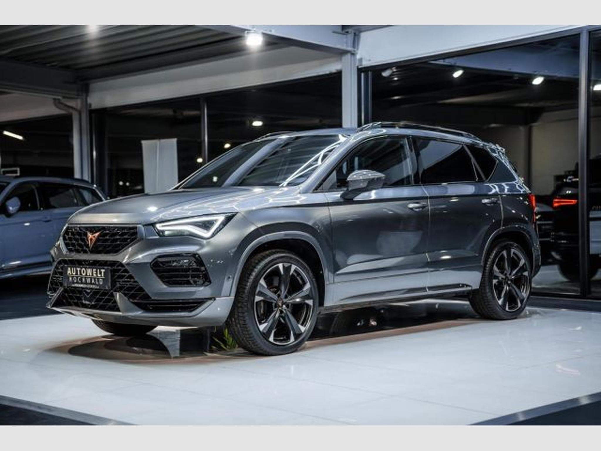Cupra Ateca Ateca VZ 2.0 TSI DSG 4Drive NAVI RFK LED SSLekrd (2023) - Photo 4