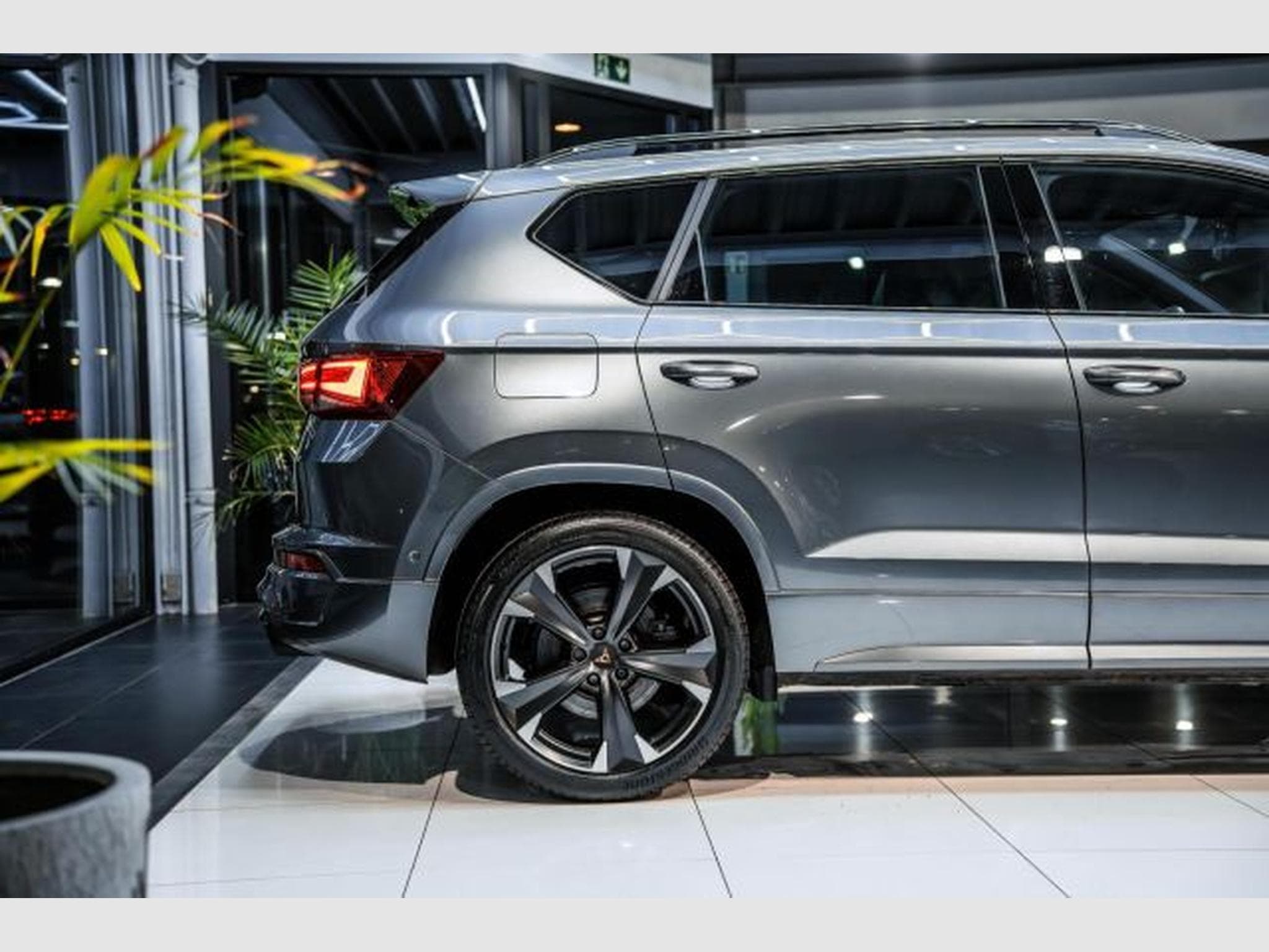 Cupra Ateca Ateca VZ 2.0 TSI DSG 4Drive NAVI RFK LED SSLekrd (2023) - Photo 8