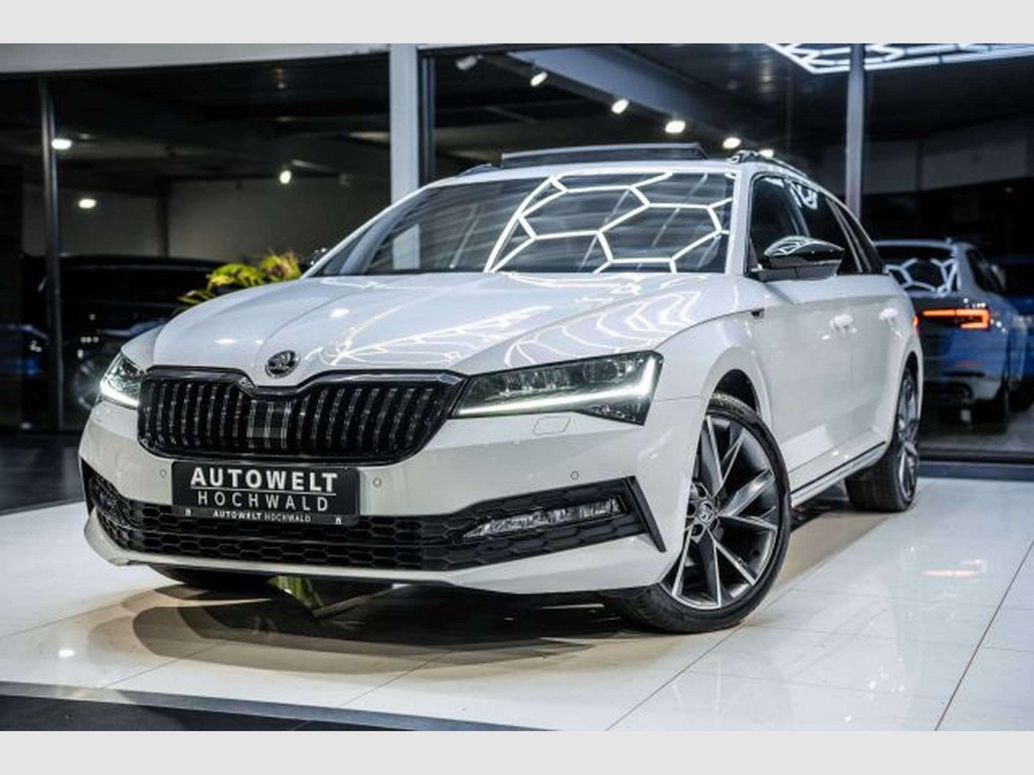 Skoda Superb Superb 2.0 TDI DSG Sportline NAVI LED PANO RFK (2021) - Photo 2